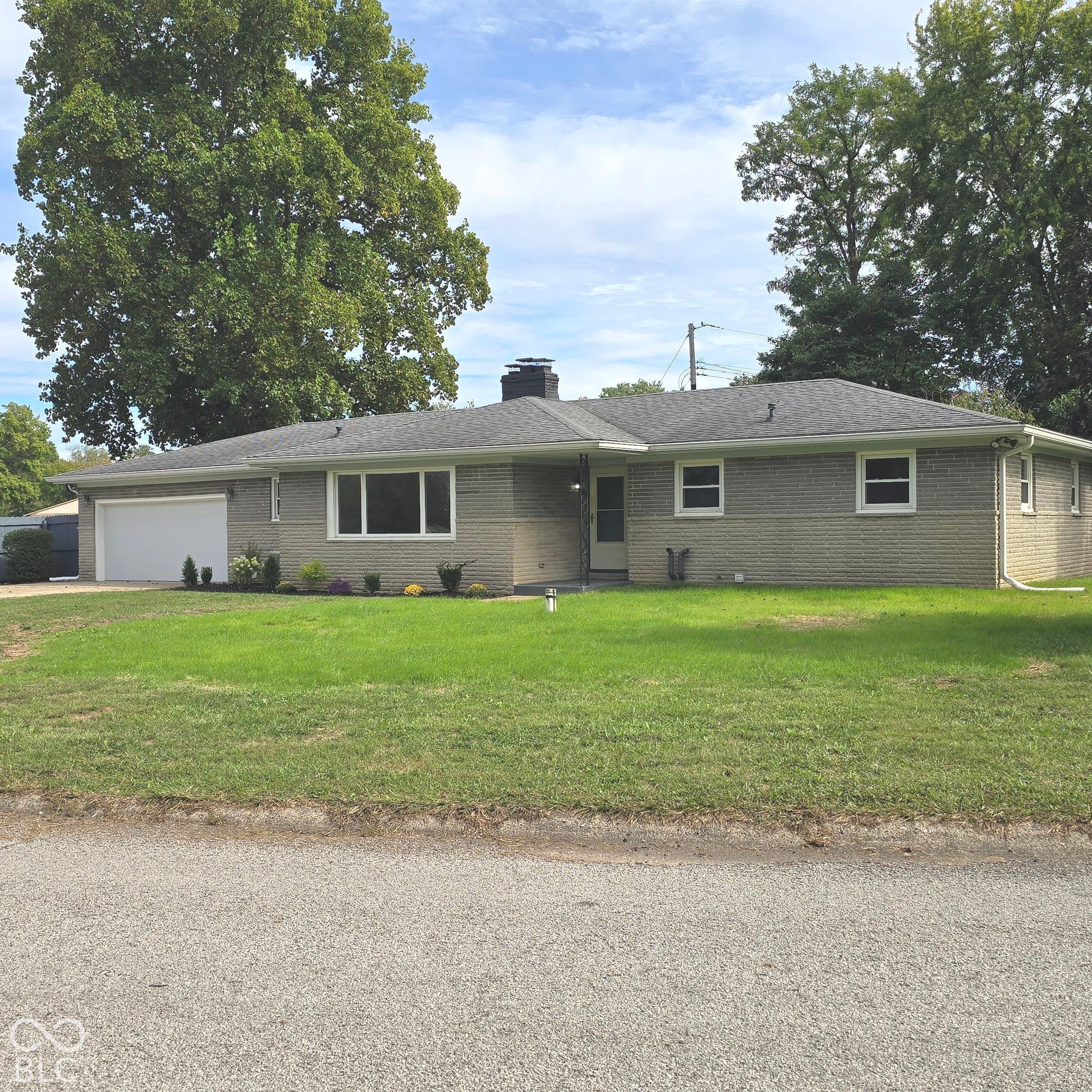445 Tulip Drive — photo