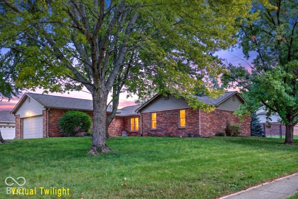 1101 Riverview Drive — photo