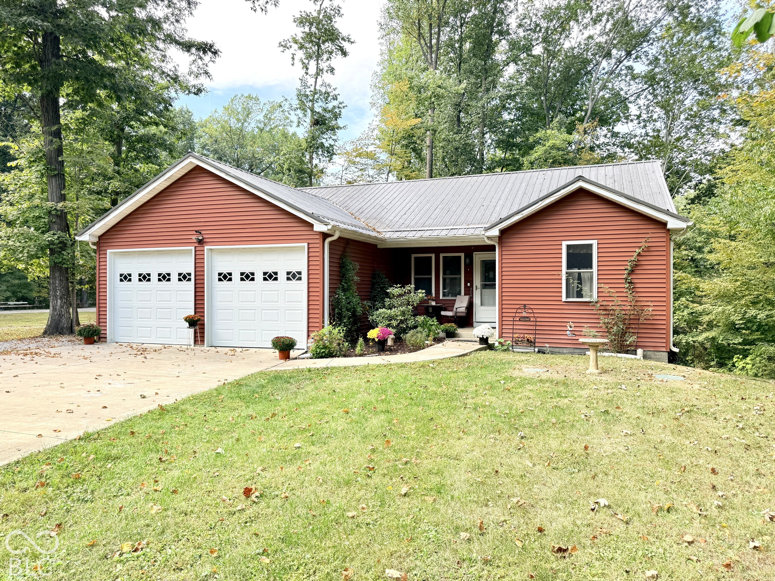 2902 W Stratford Circle — photo