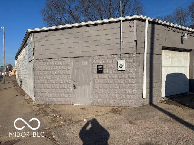 2206 W 10th Street — photo