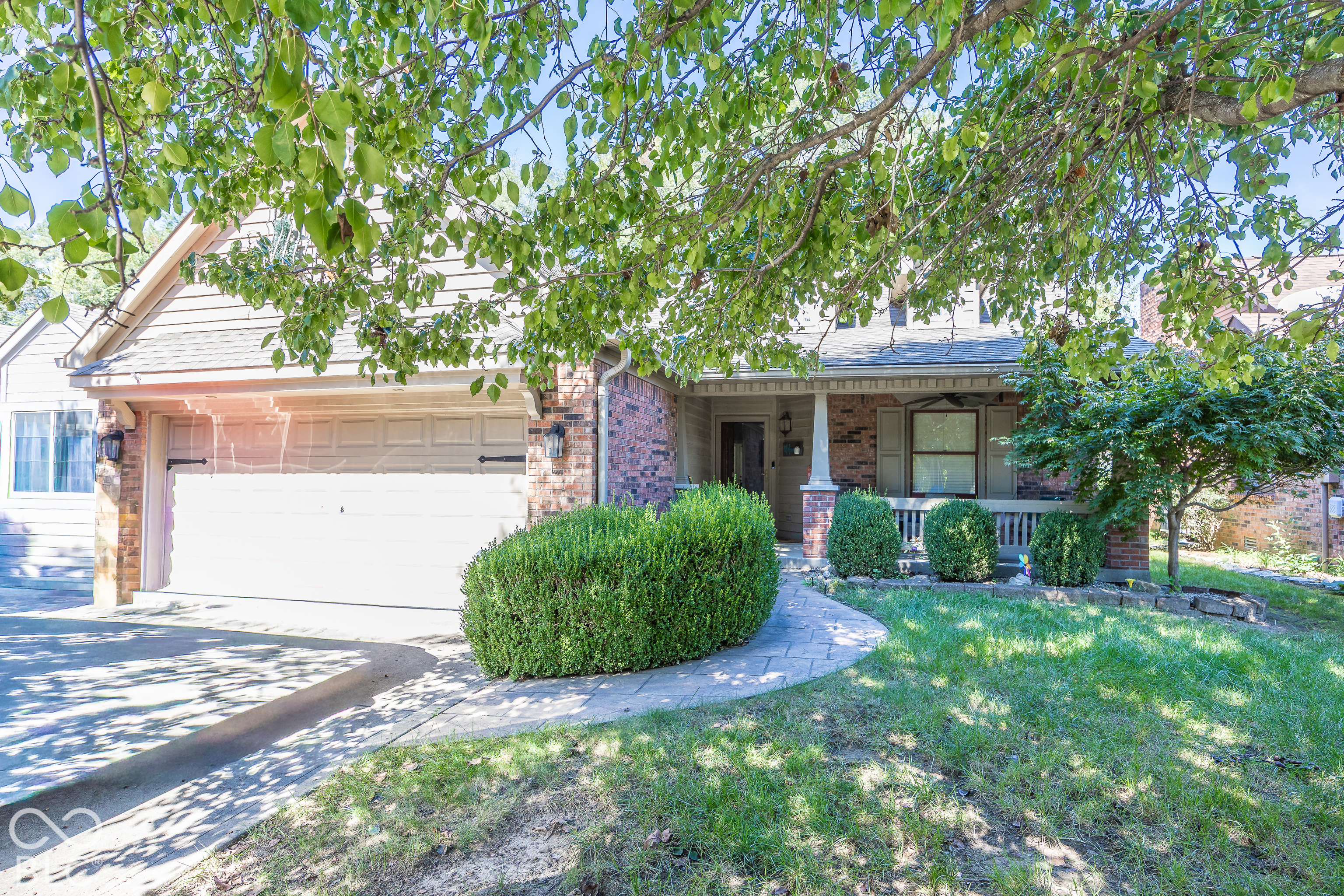 1066 Acadia Court — photo