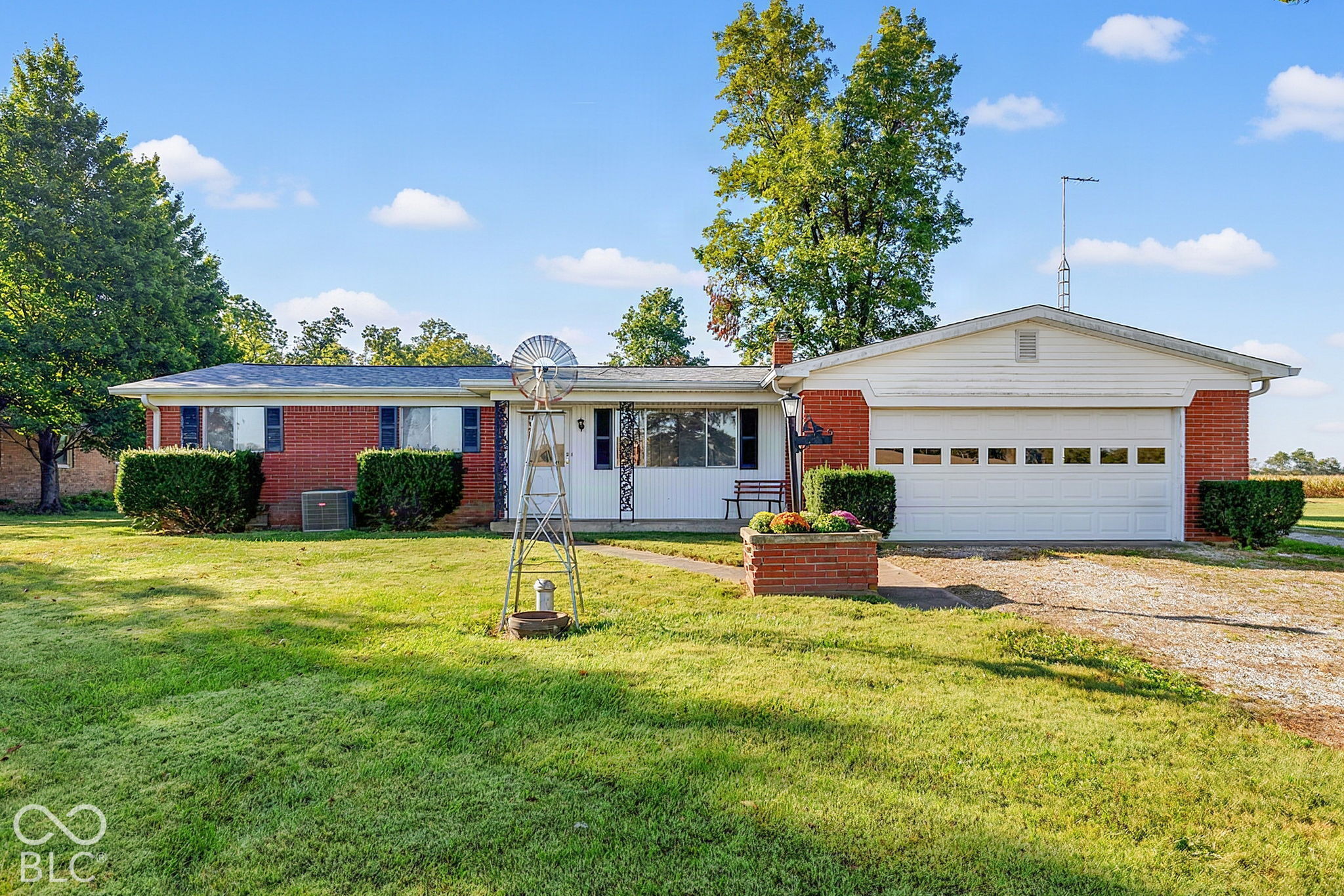 149 W Hickory Drive — photo