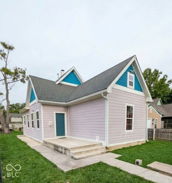 310 N Chester Avenue — photo