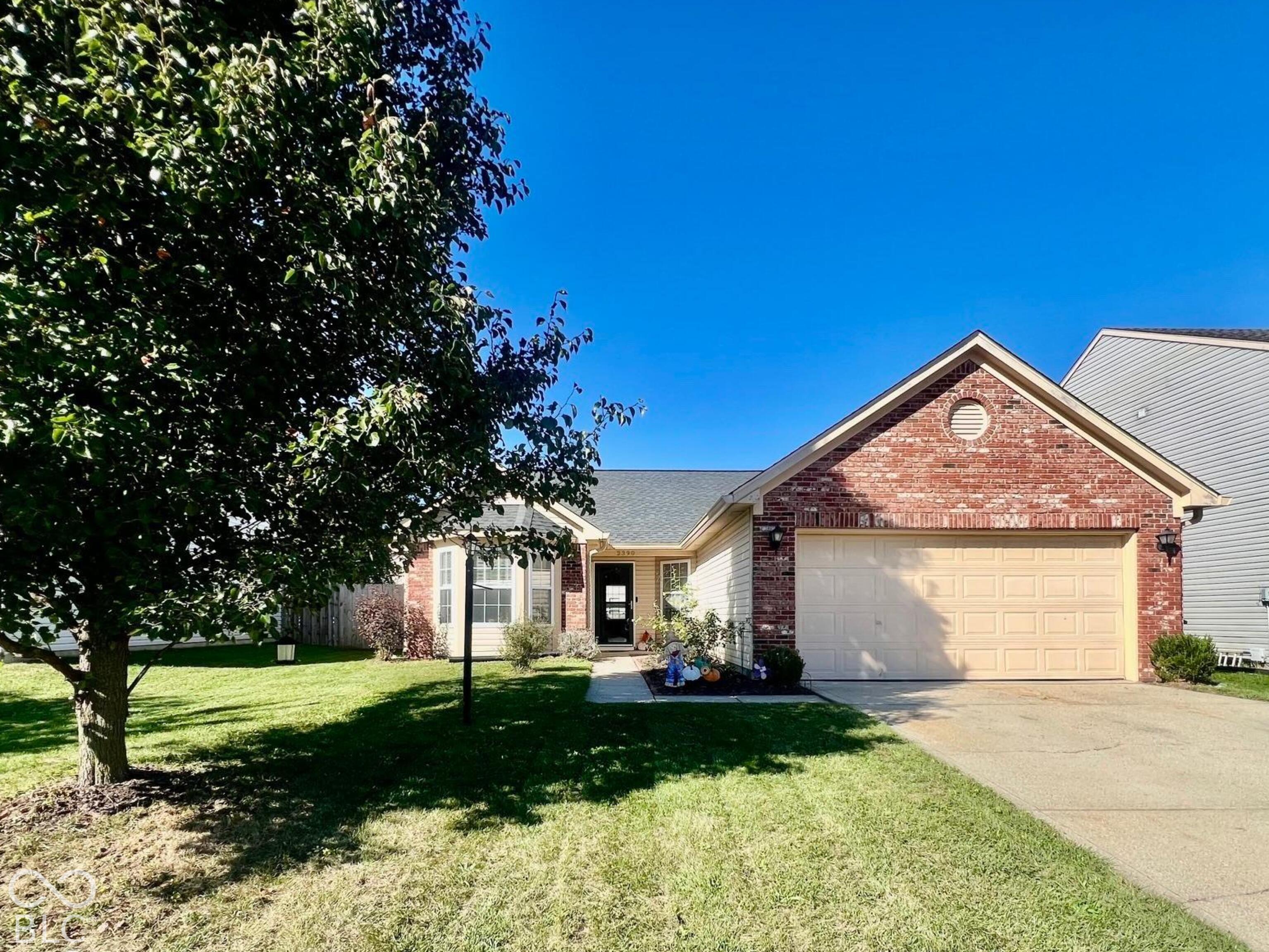 2390 Lakecrest Drive — photo