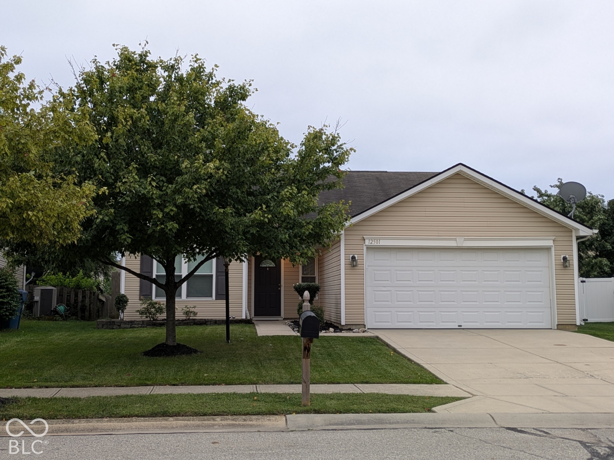 12501 Old Pond Road — photo