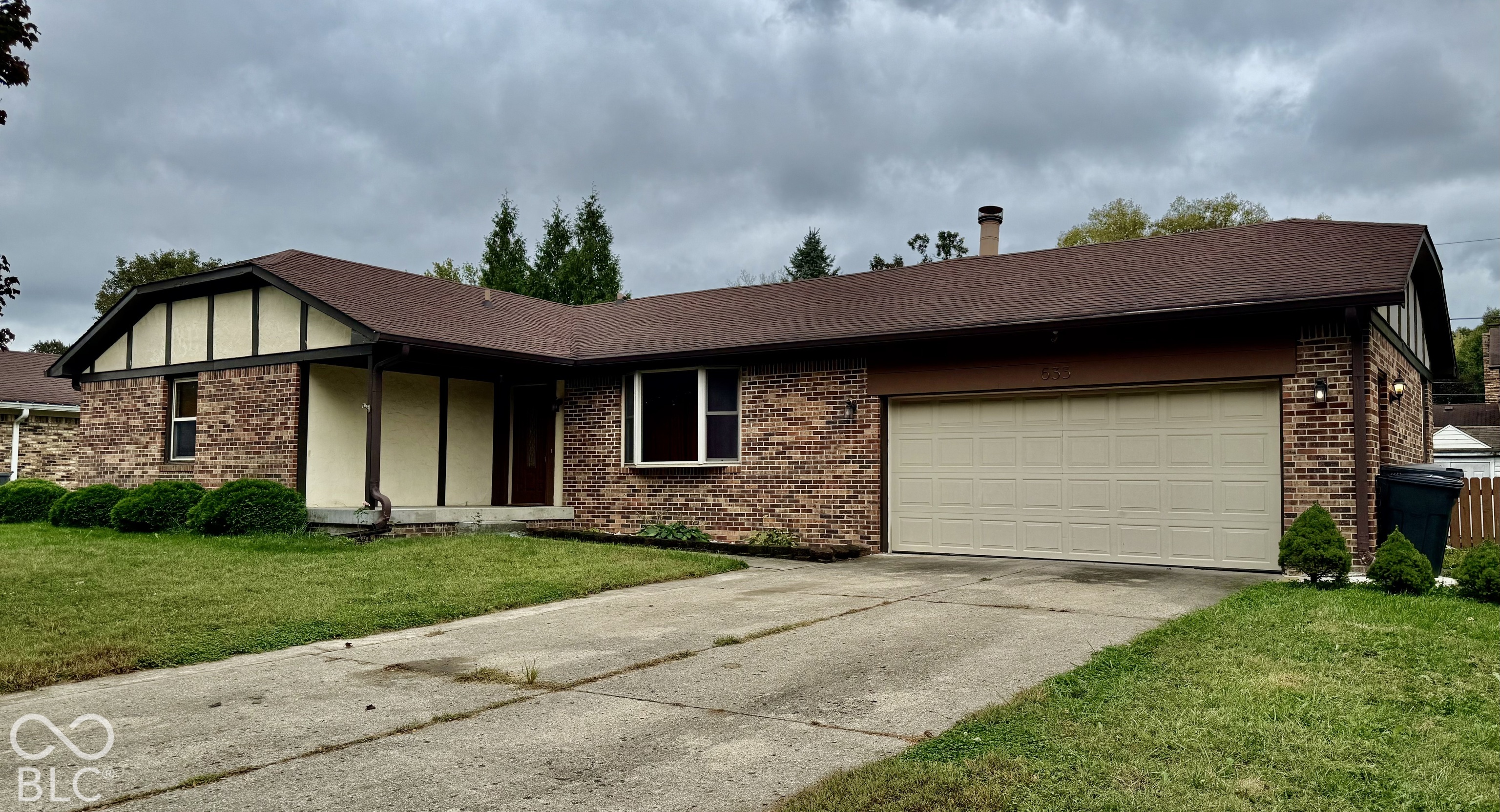 633 Pioneer Drive — photo