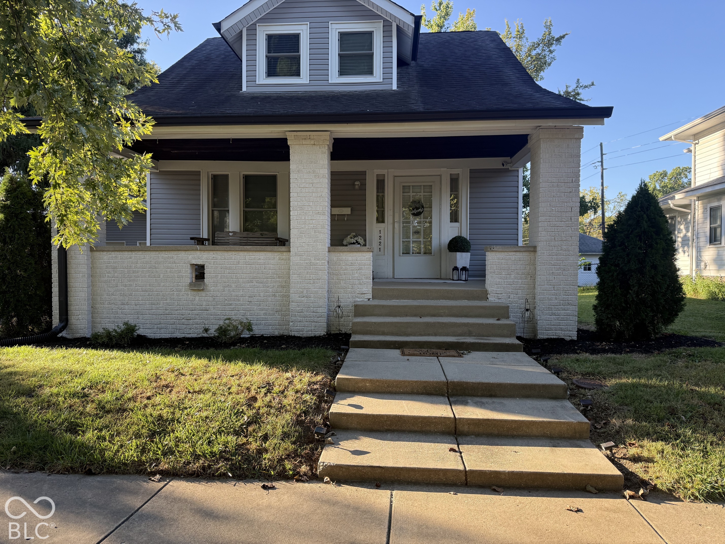 1221 E Edwards Avenue — photo