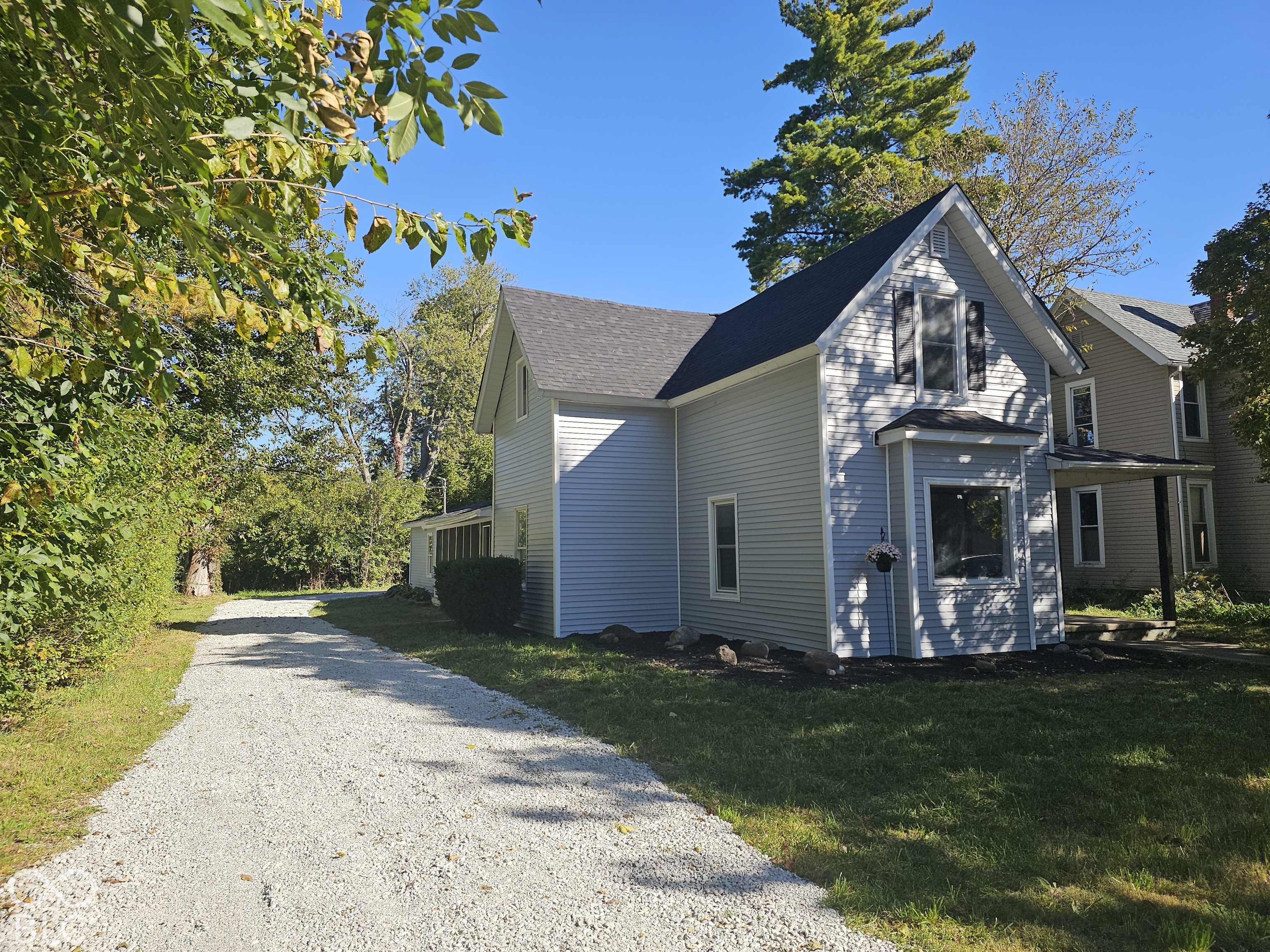 404 W Elm Street — photo
