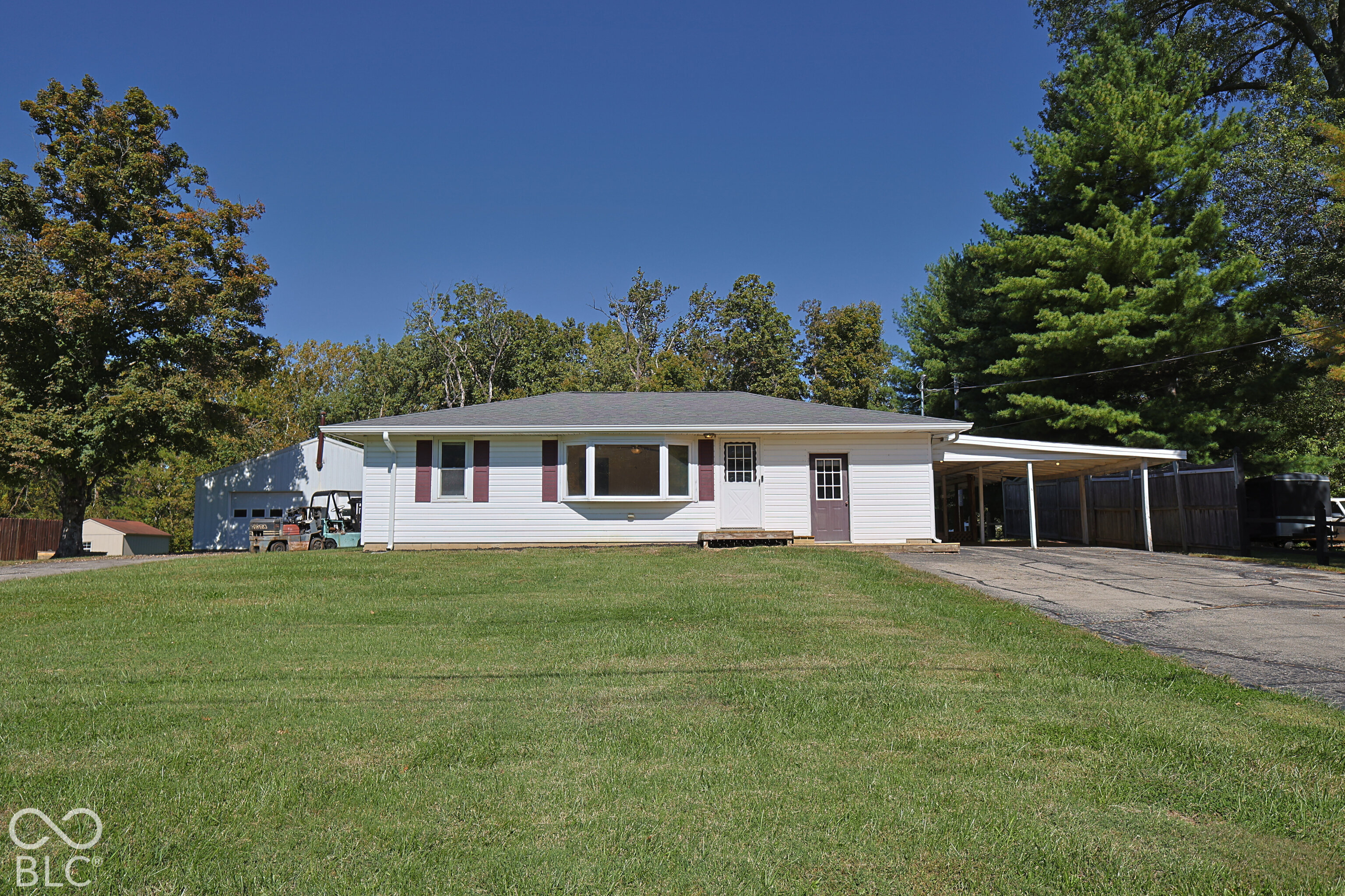 10230 E State Road 46 — photo