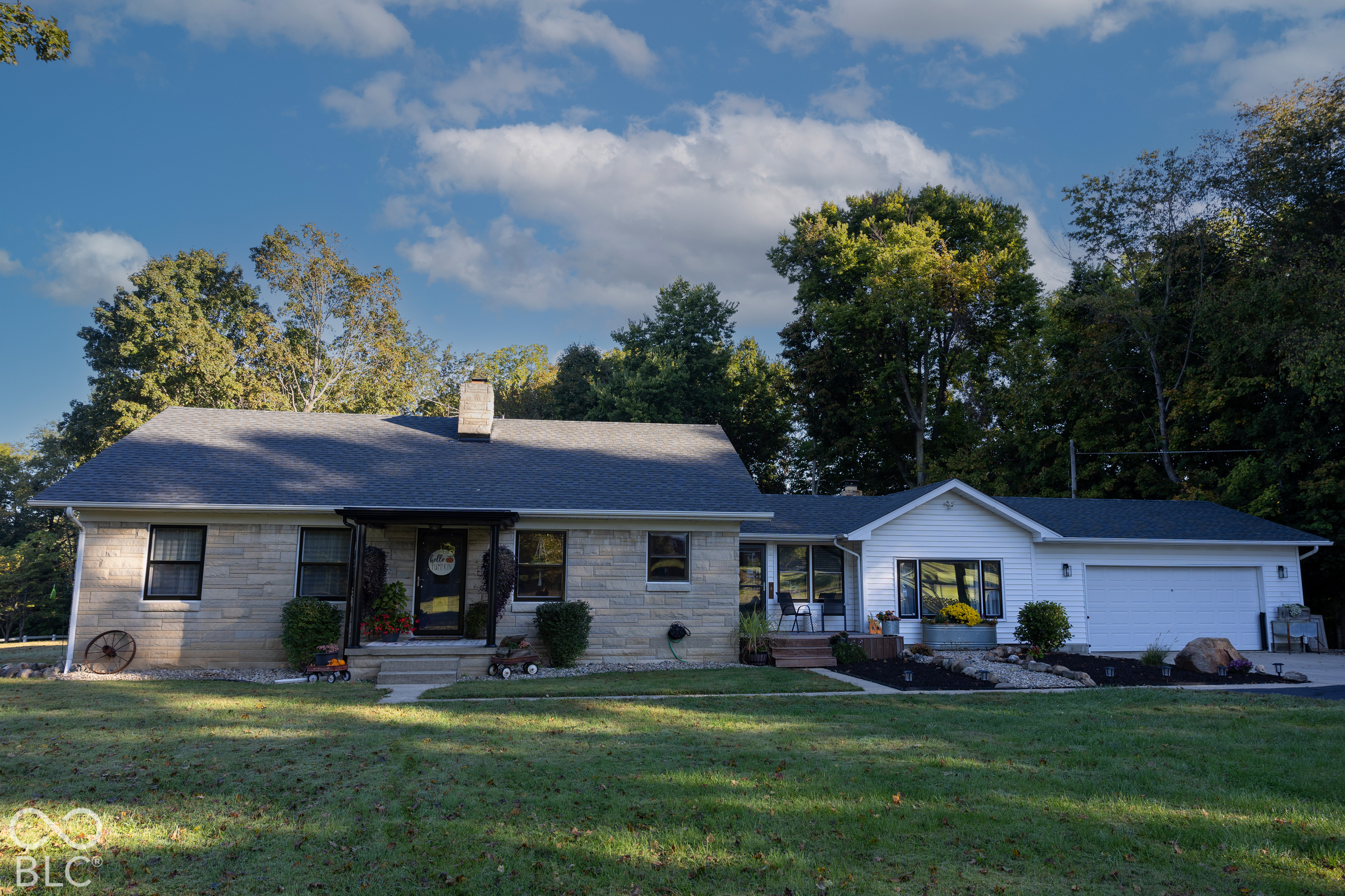 2530 W US Highway 136 — photo