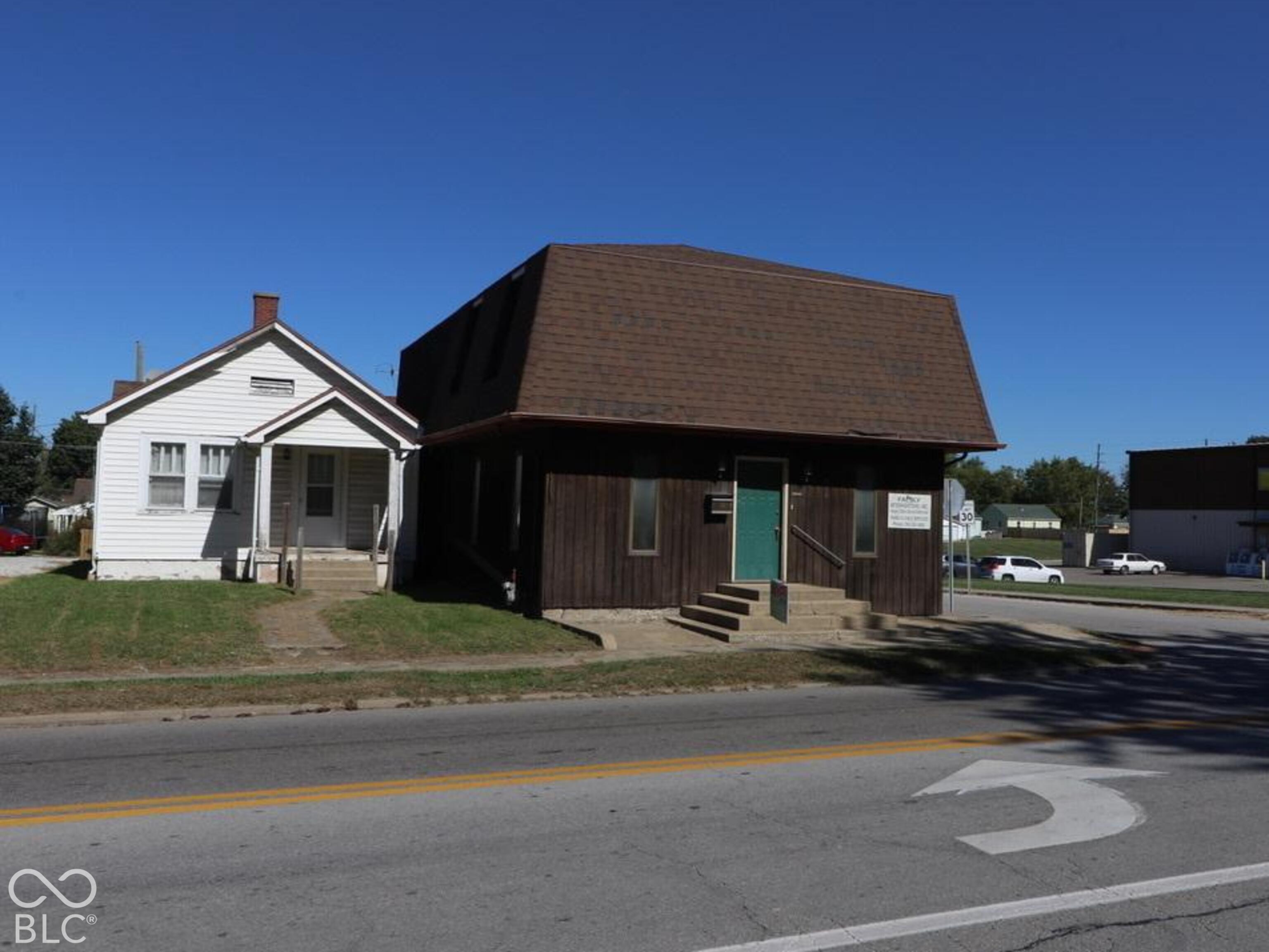 812 E Market Street — photo