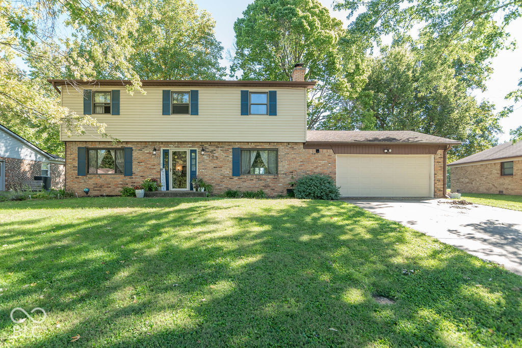 729 Balroyal Court — photo