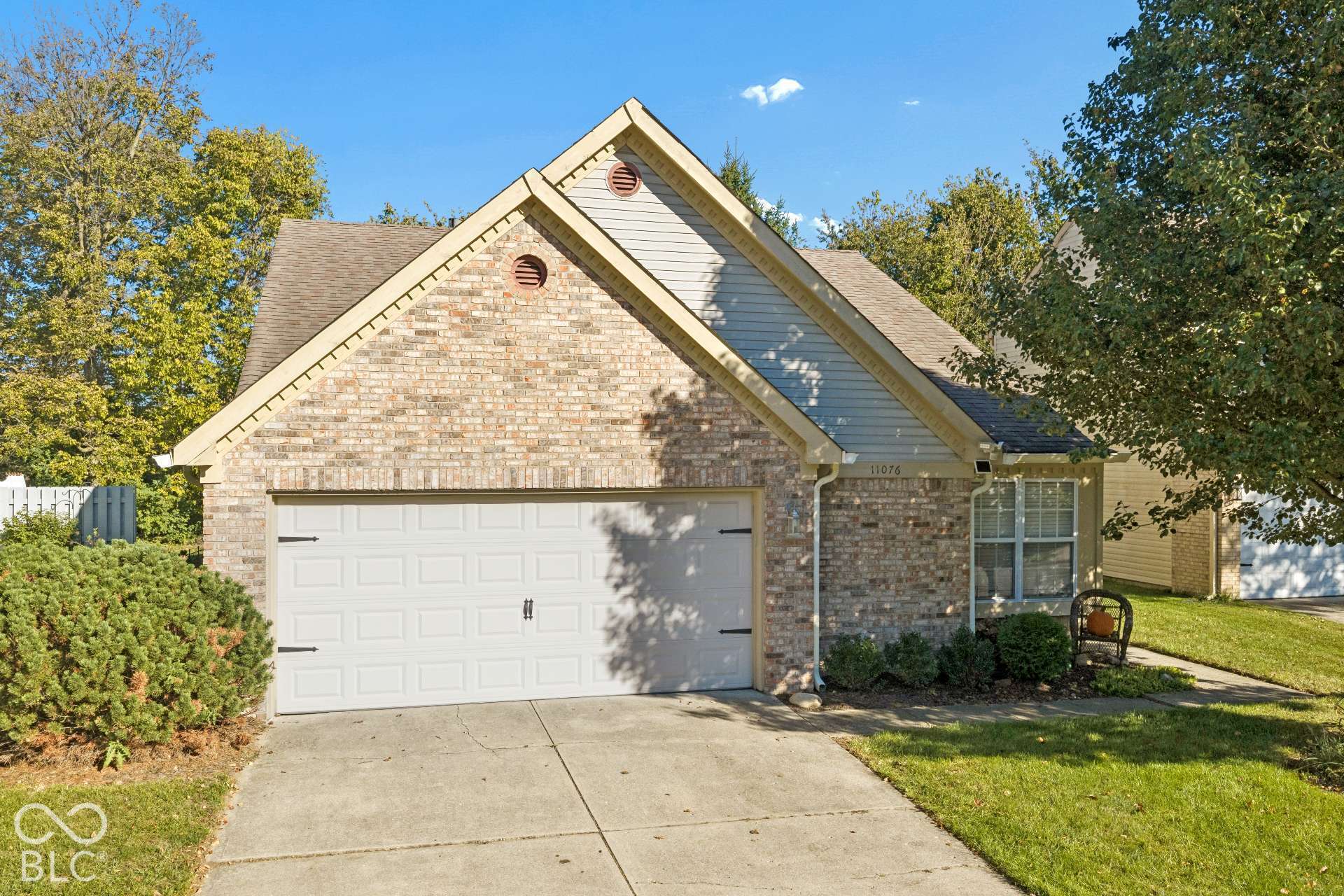 11076 Oakridge Drive — photo