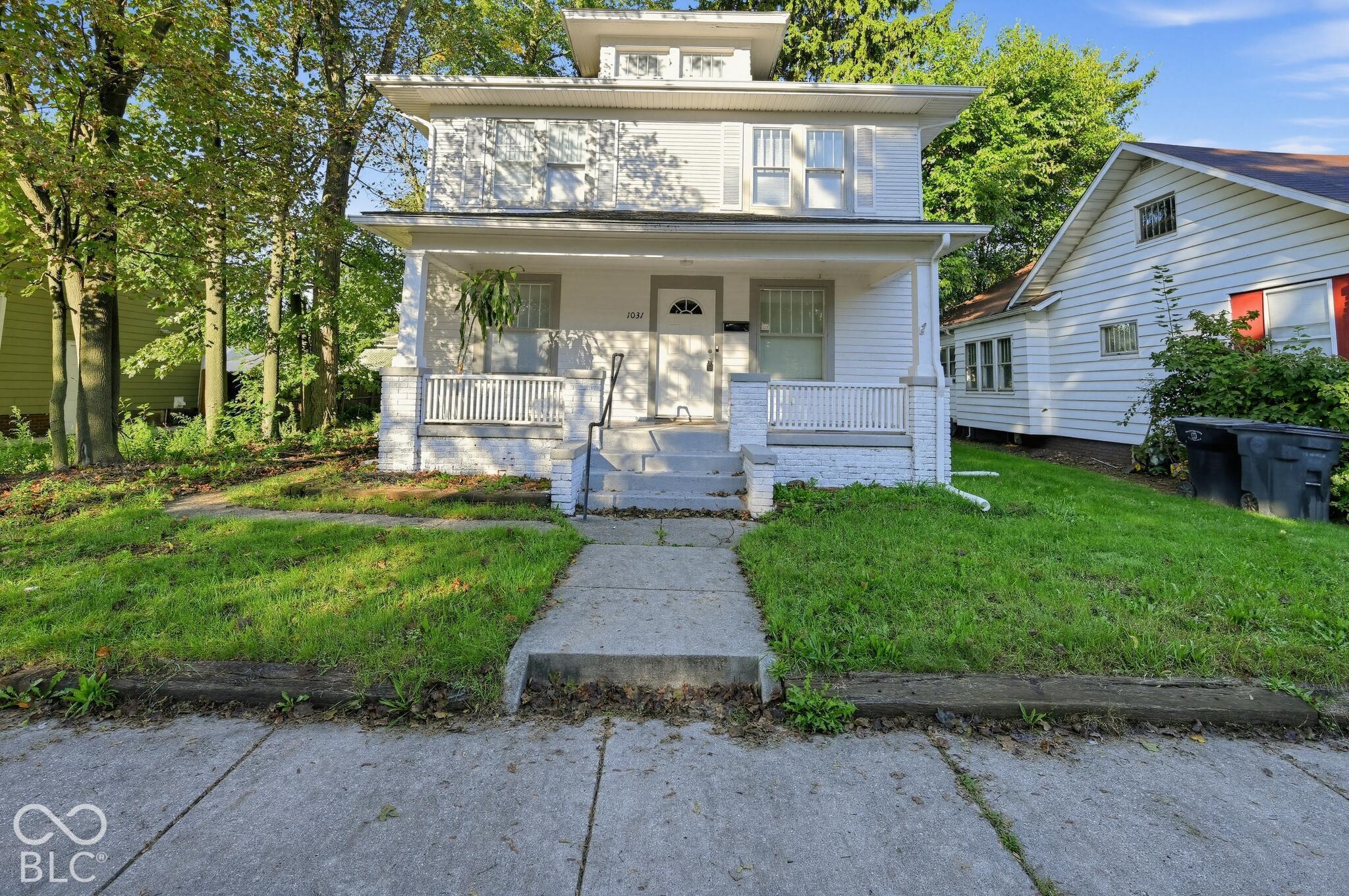 1031 College Street — photo