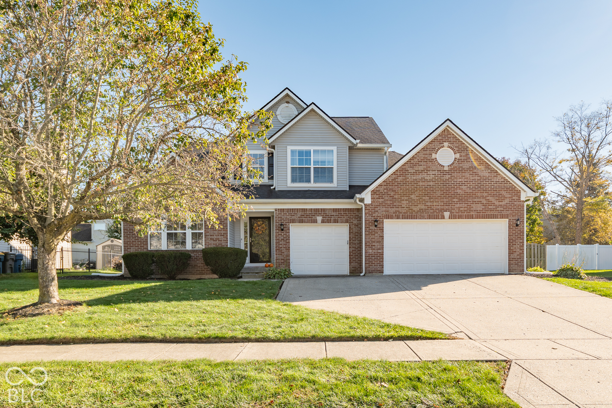1417 Royal Lake Drive — photo