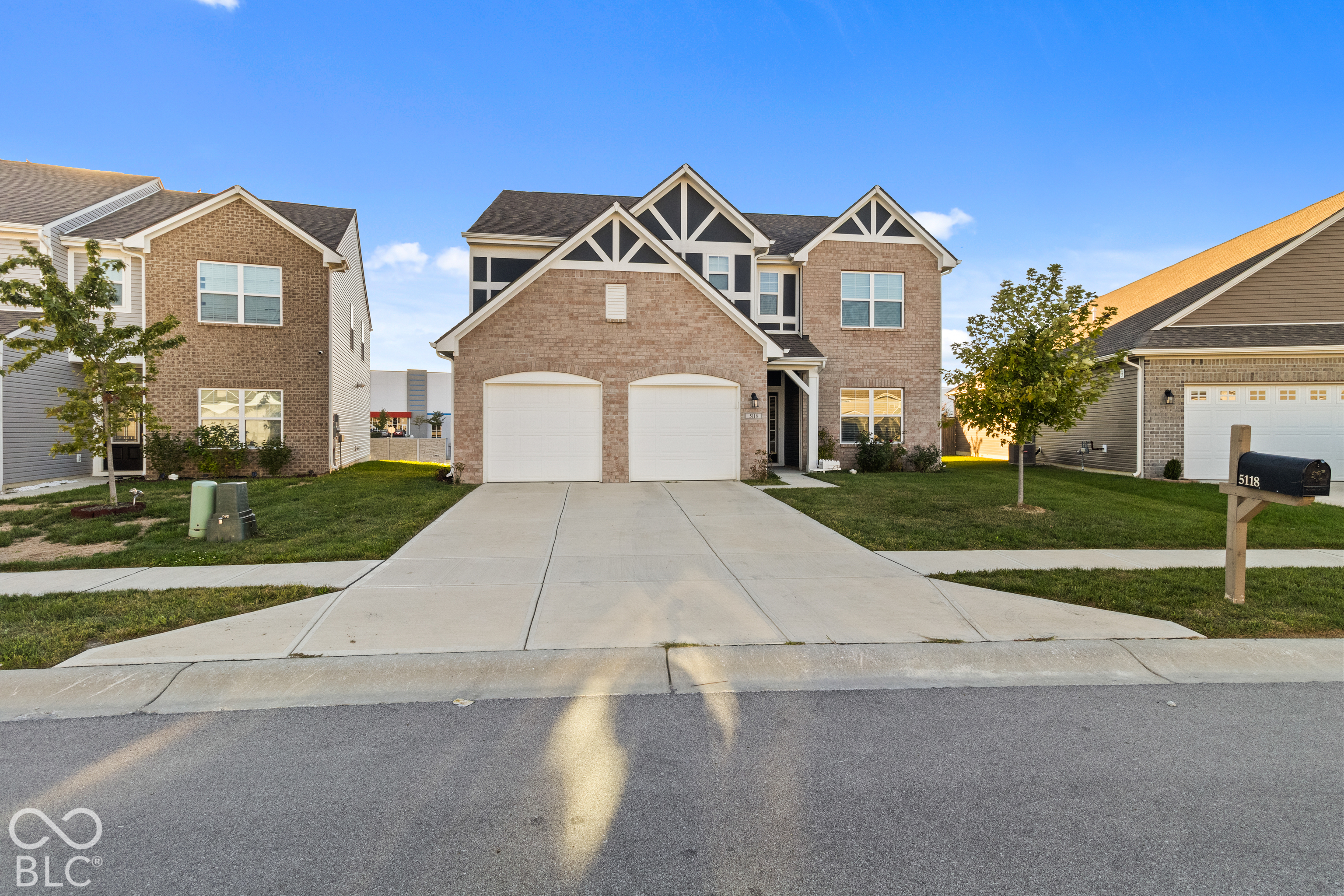 5118 Bramwell Lane — photo