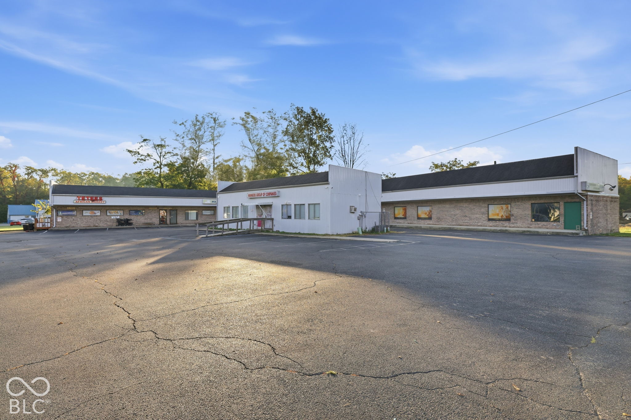 4903 S High School — photo