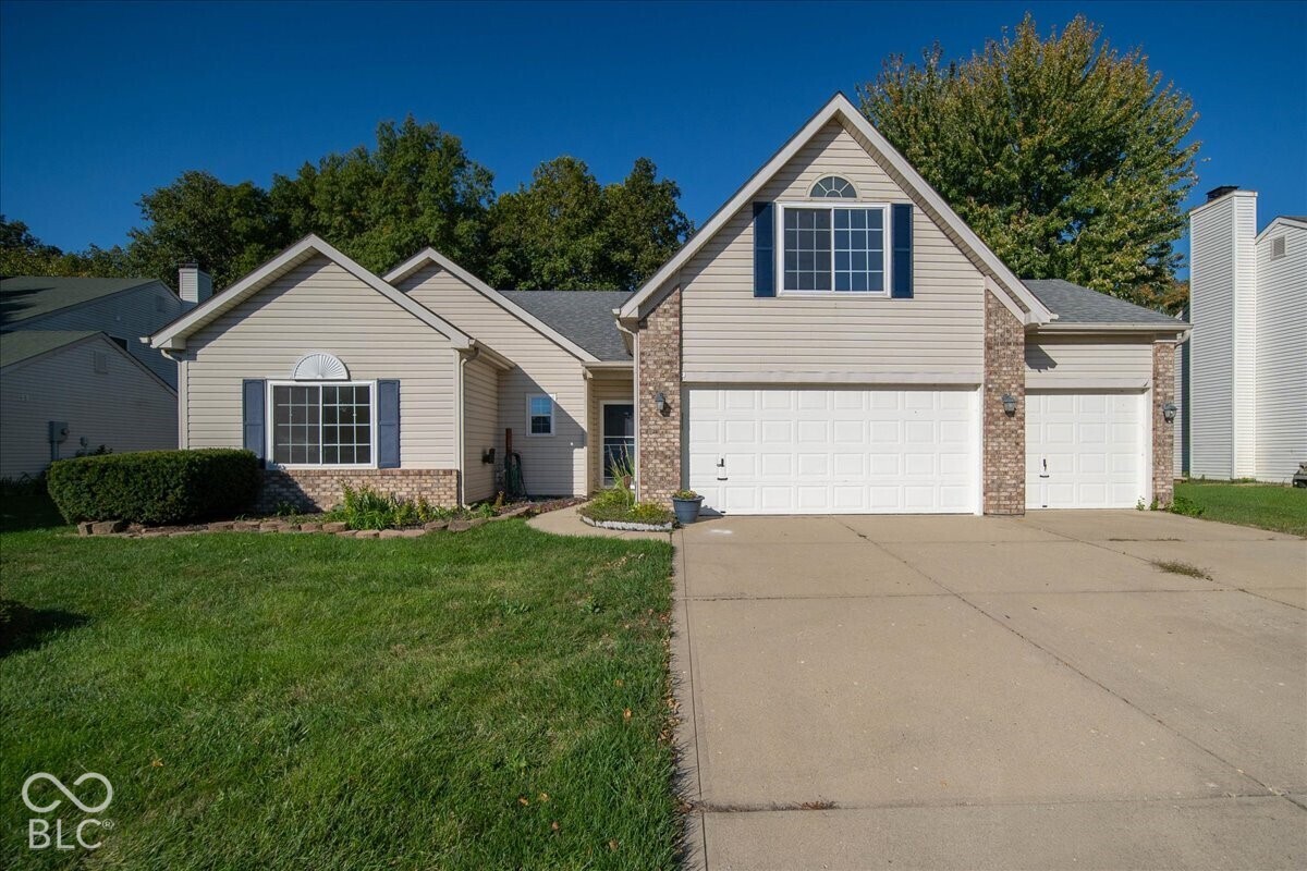 1142 Crestwood Drive — photo