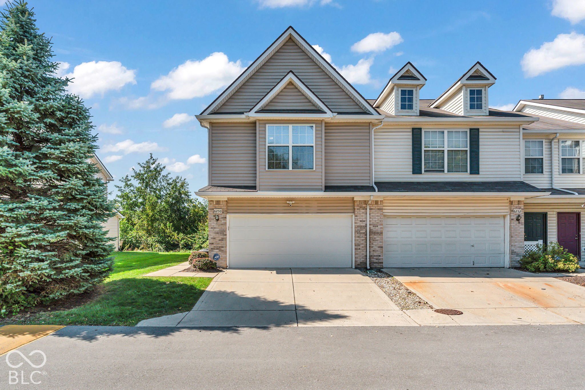 6250 Bishops Pond Lane — photo