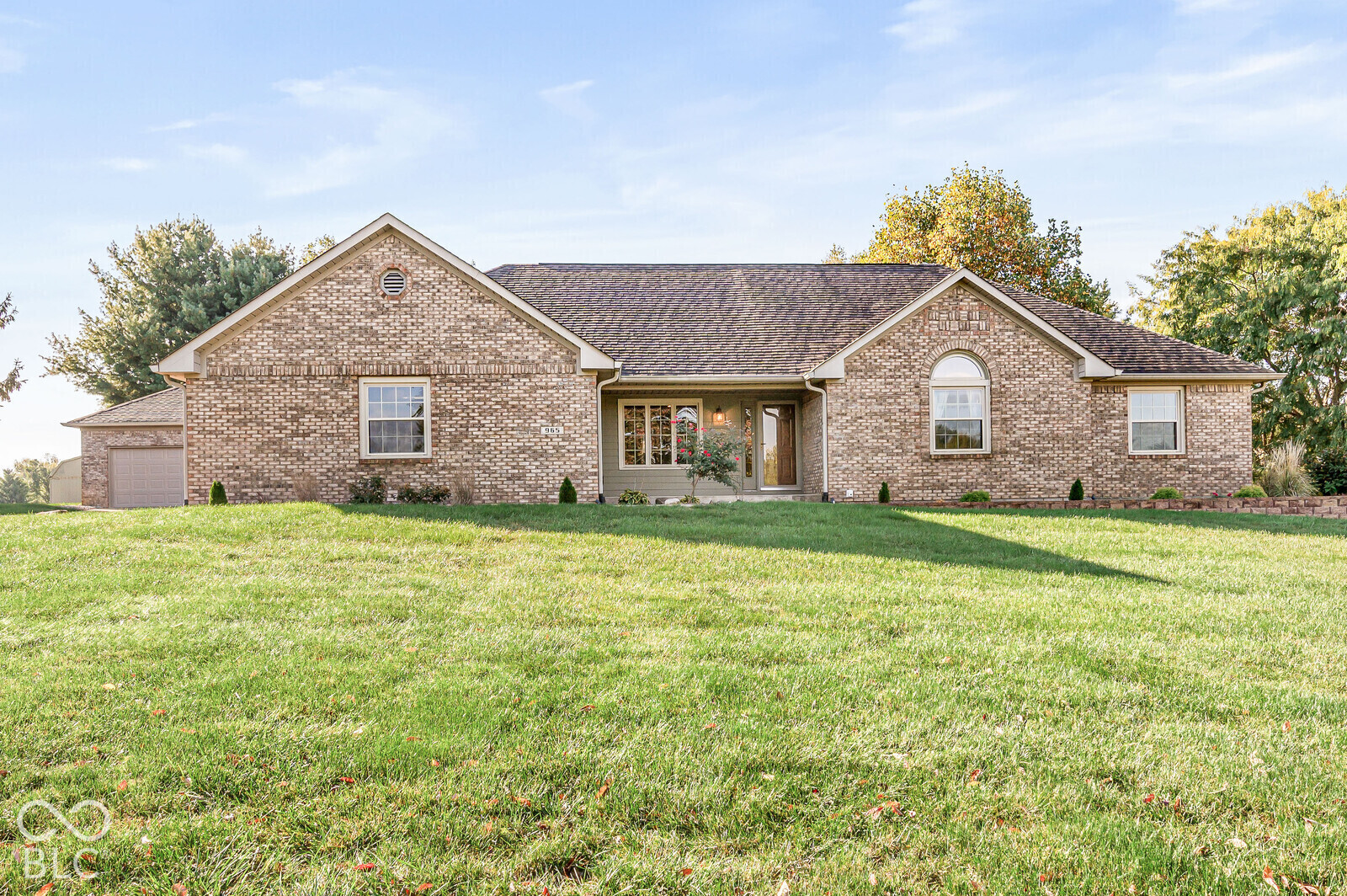 965 W Upland Court — photo
