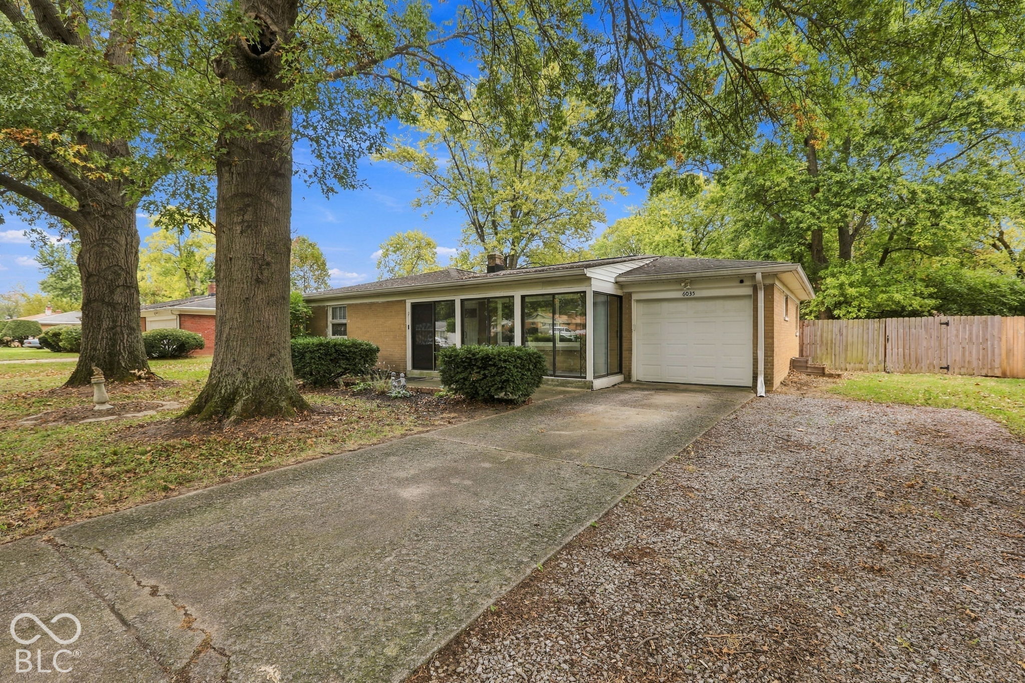 6035 Woodside Drive — photo