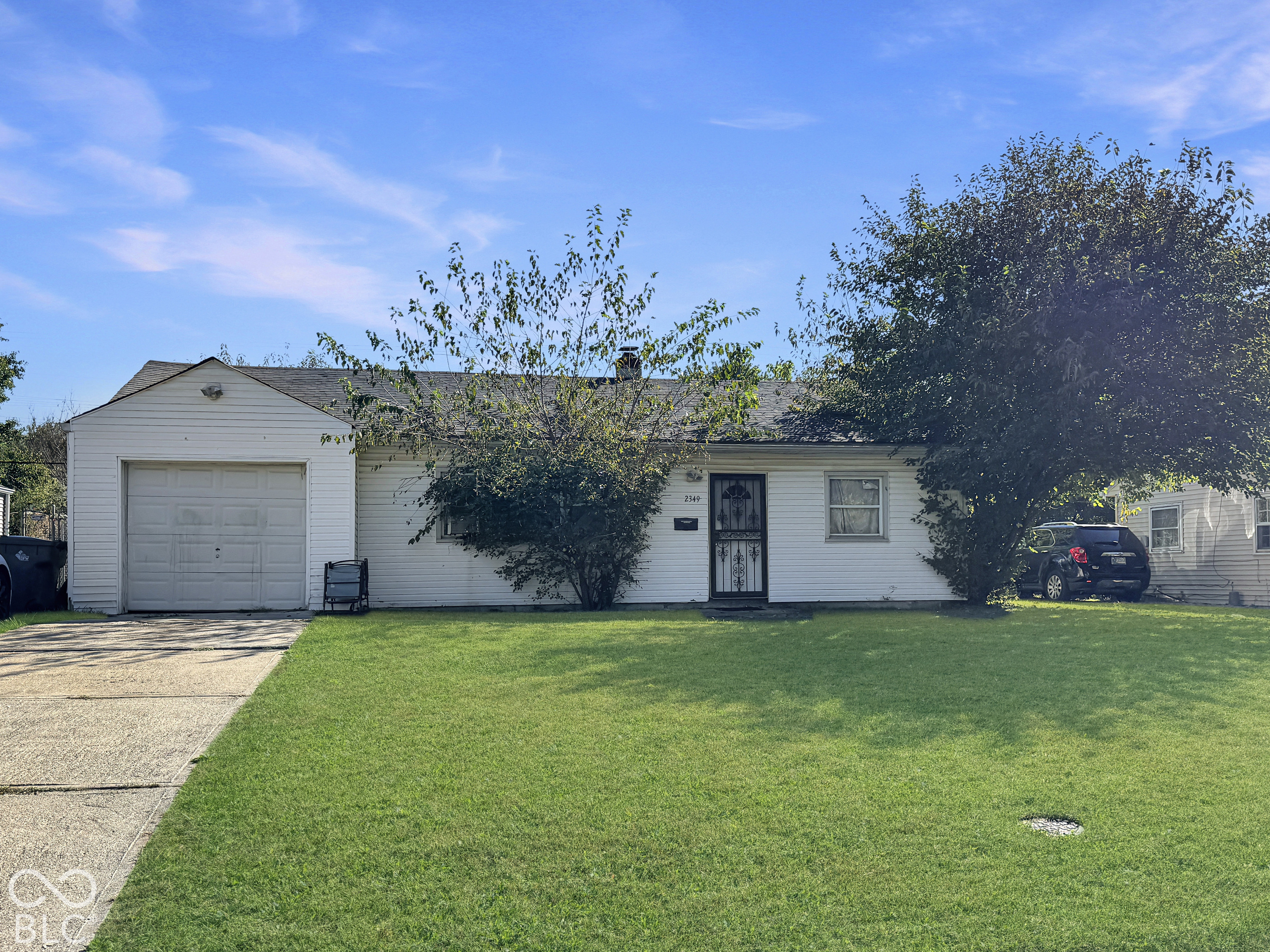2349 N Kenyon Street — photo