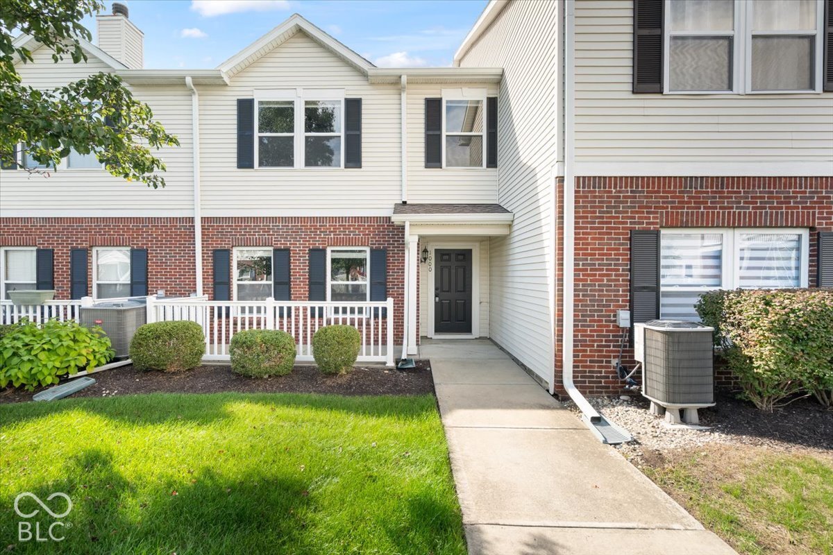 12175 Bubbling Brook Drive Unit 1000 — photo