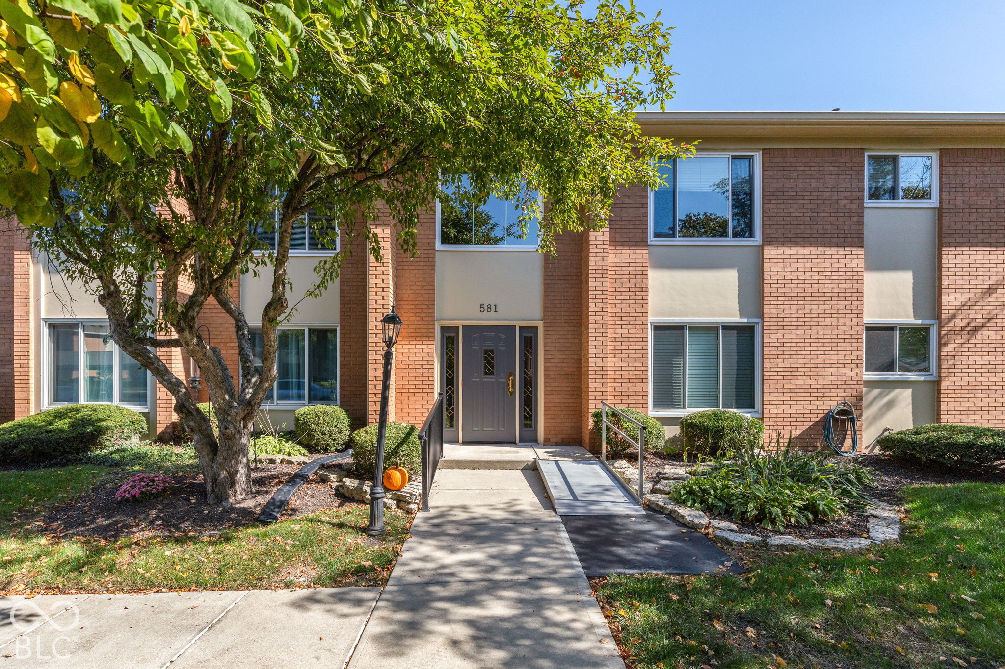 581 W Hunters Drive Unit C — photo