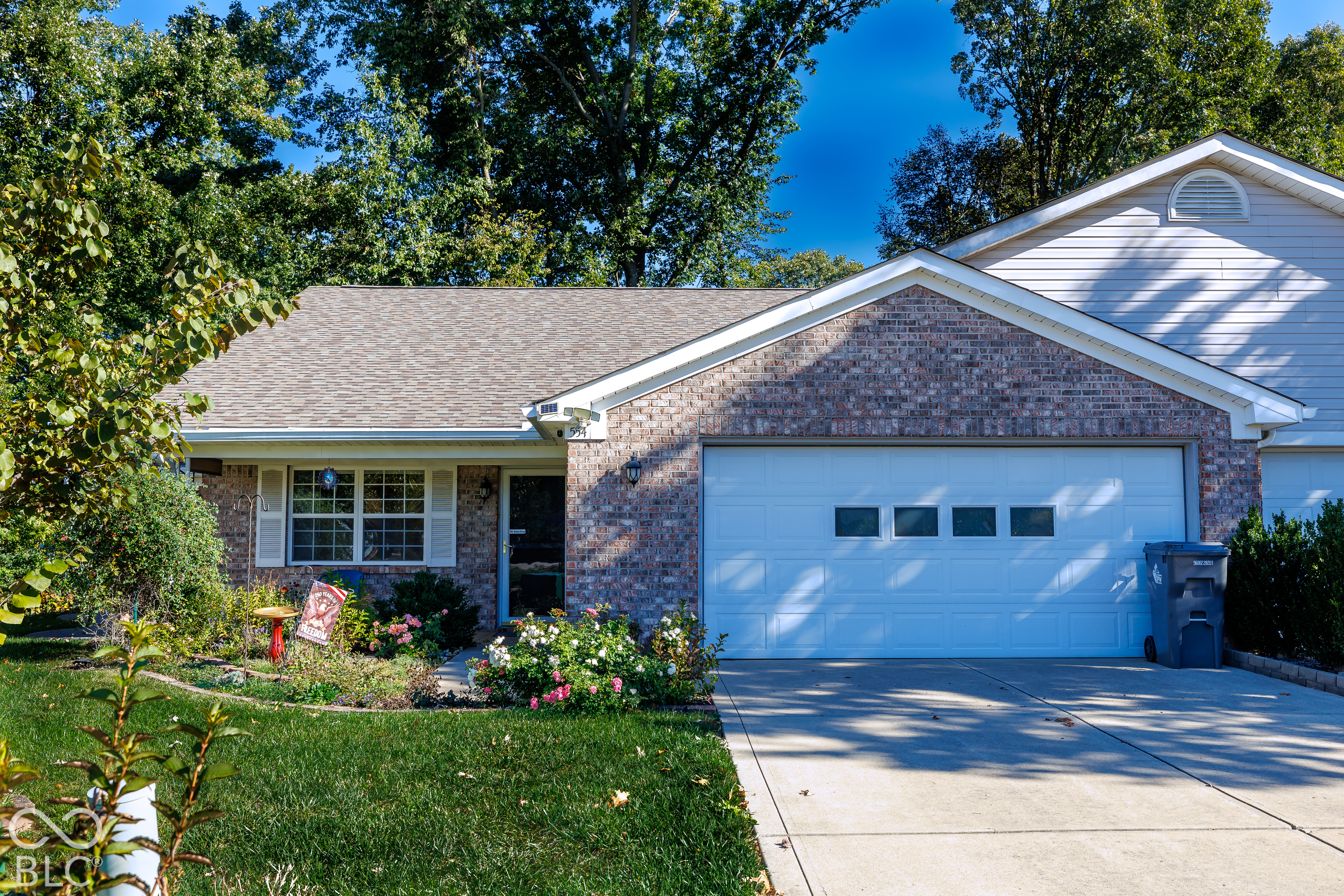 554 Cresthaven Drive — photo