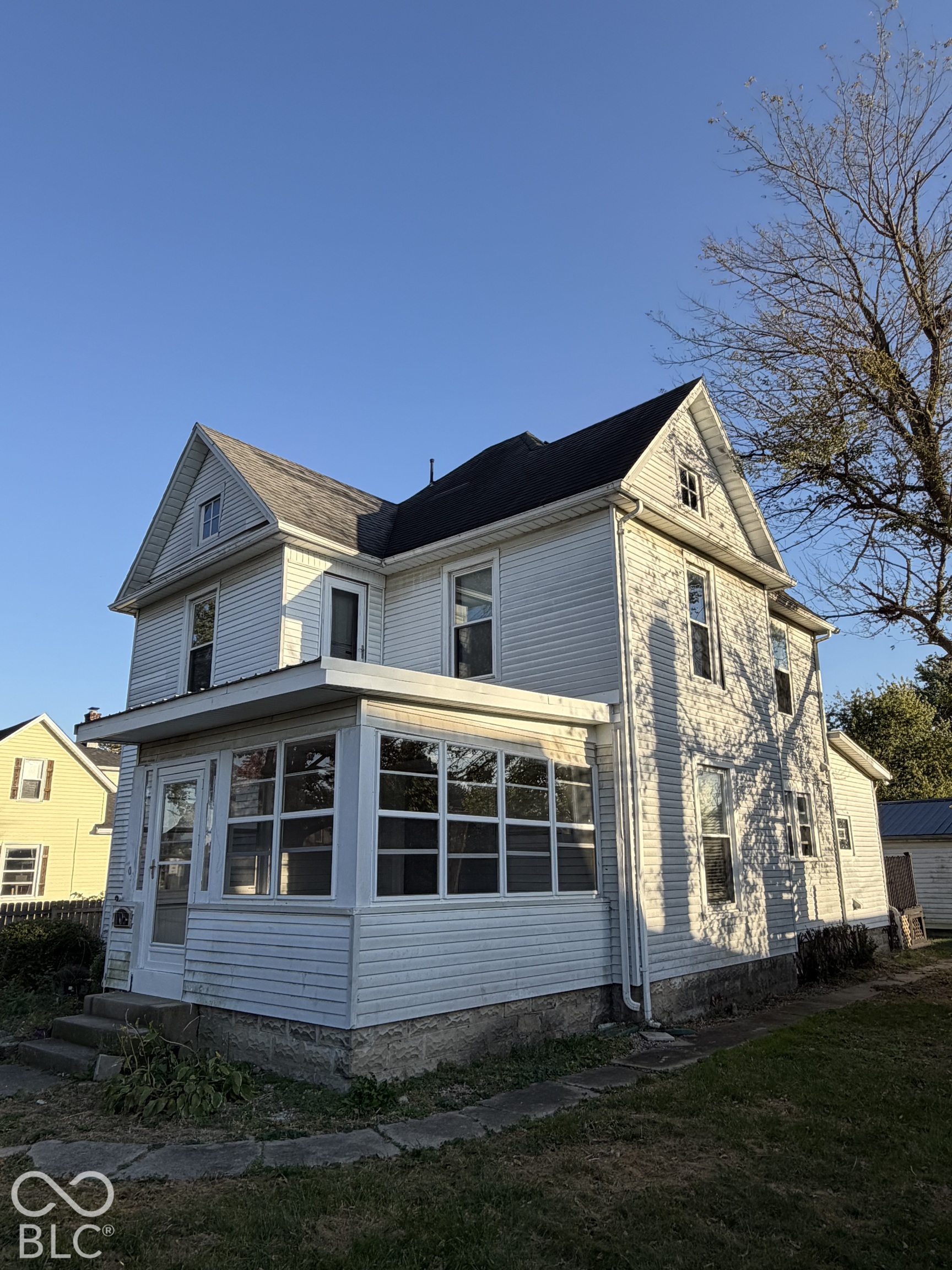 1705 S E Street — photo