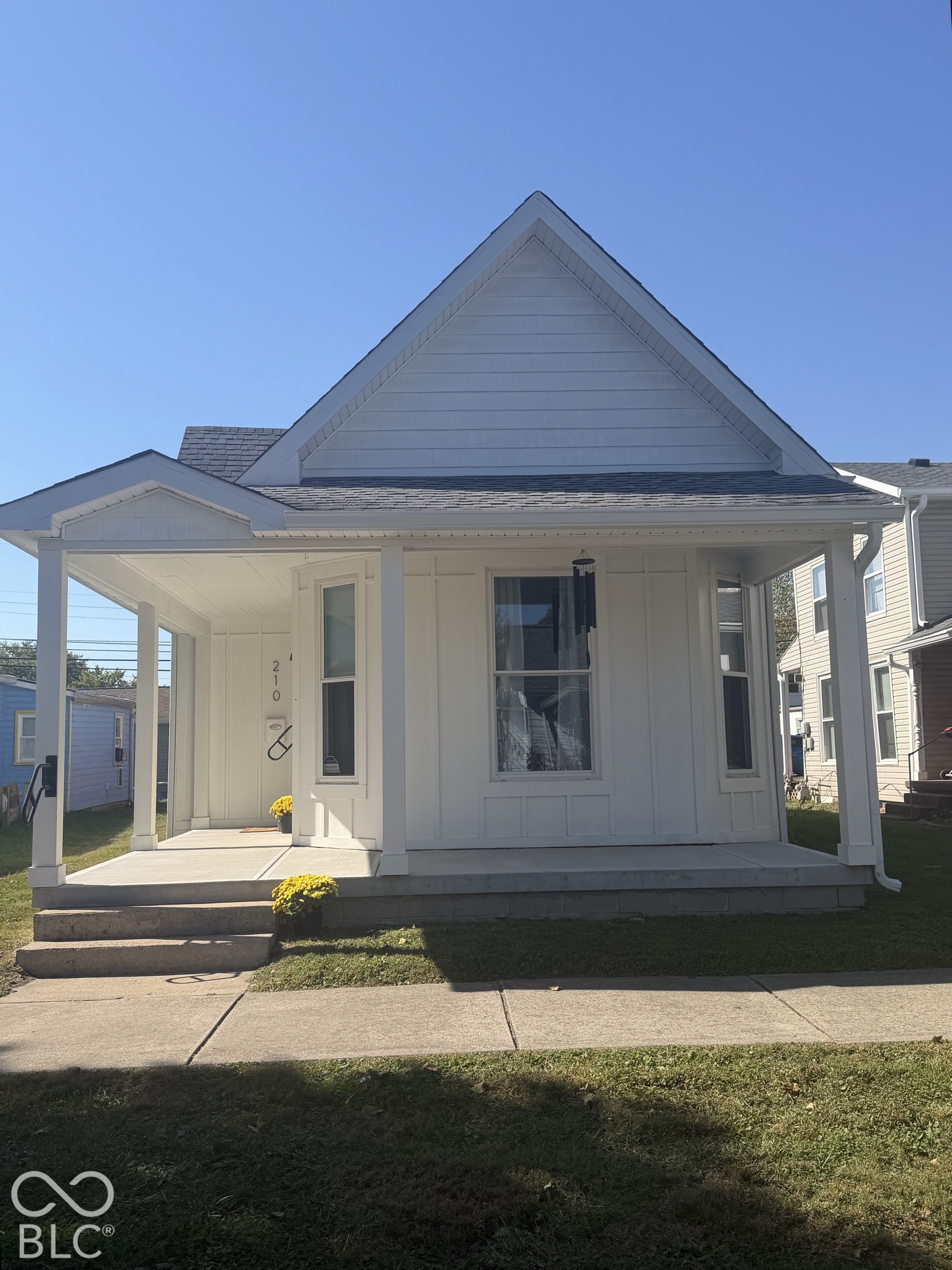 210 N Vine — photo