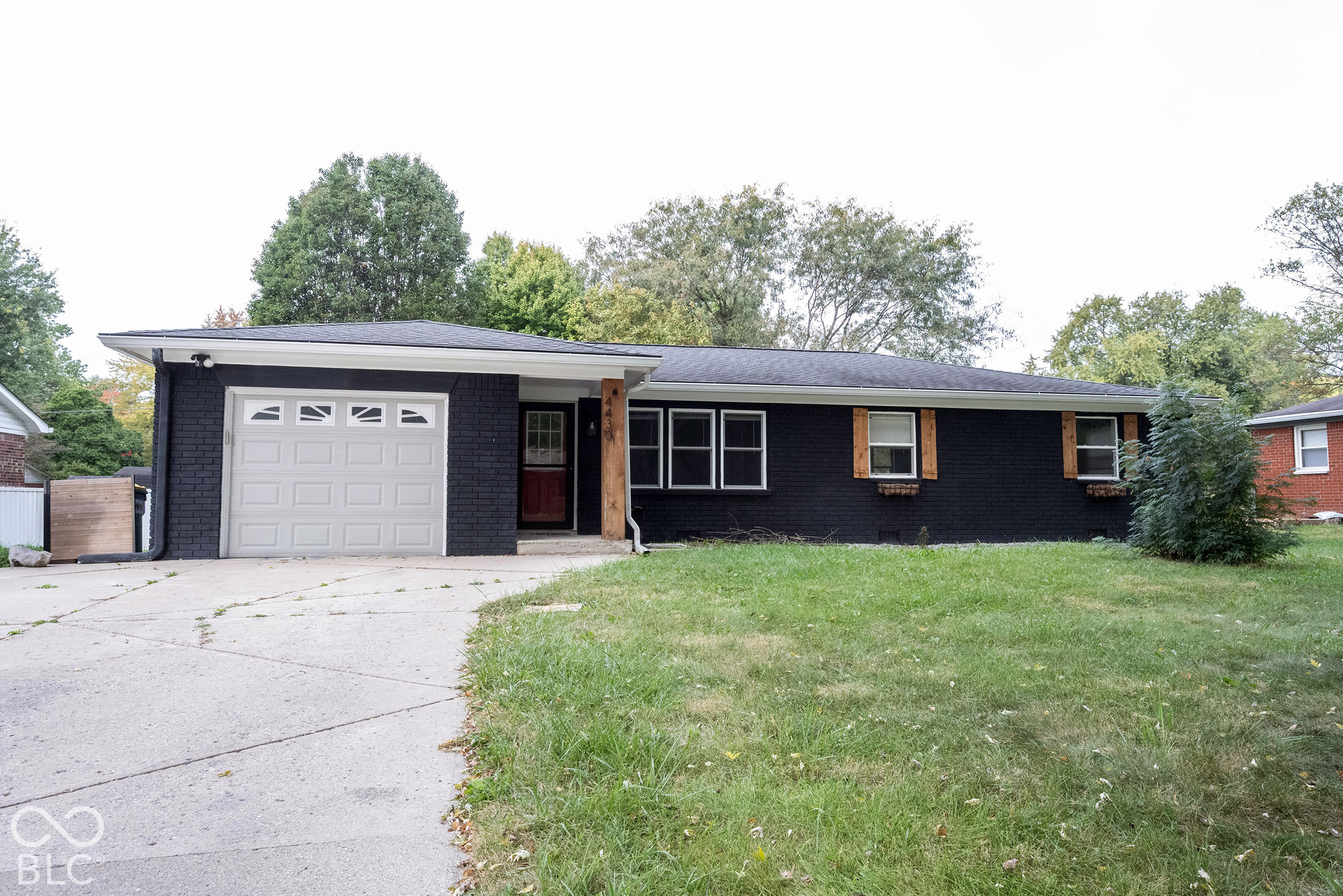 4430 Chatham Drive — photo
