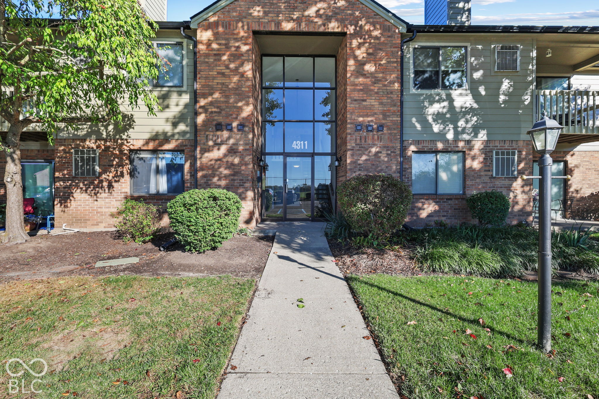 4311 Village Parkway Circle W Unit 2 — photo