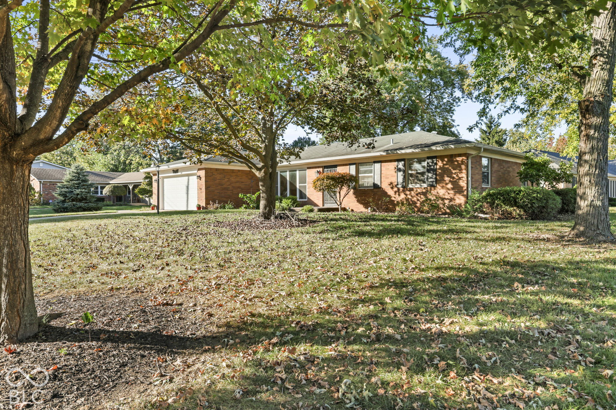 7422 Glenfair Court — photo