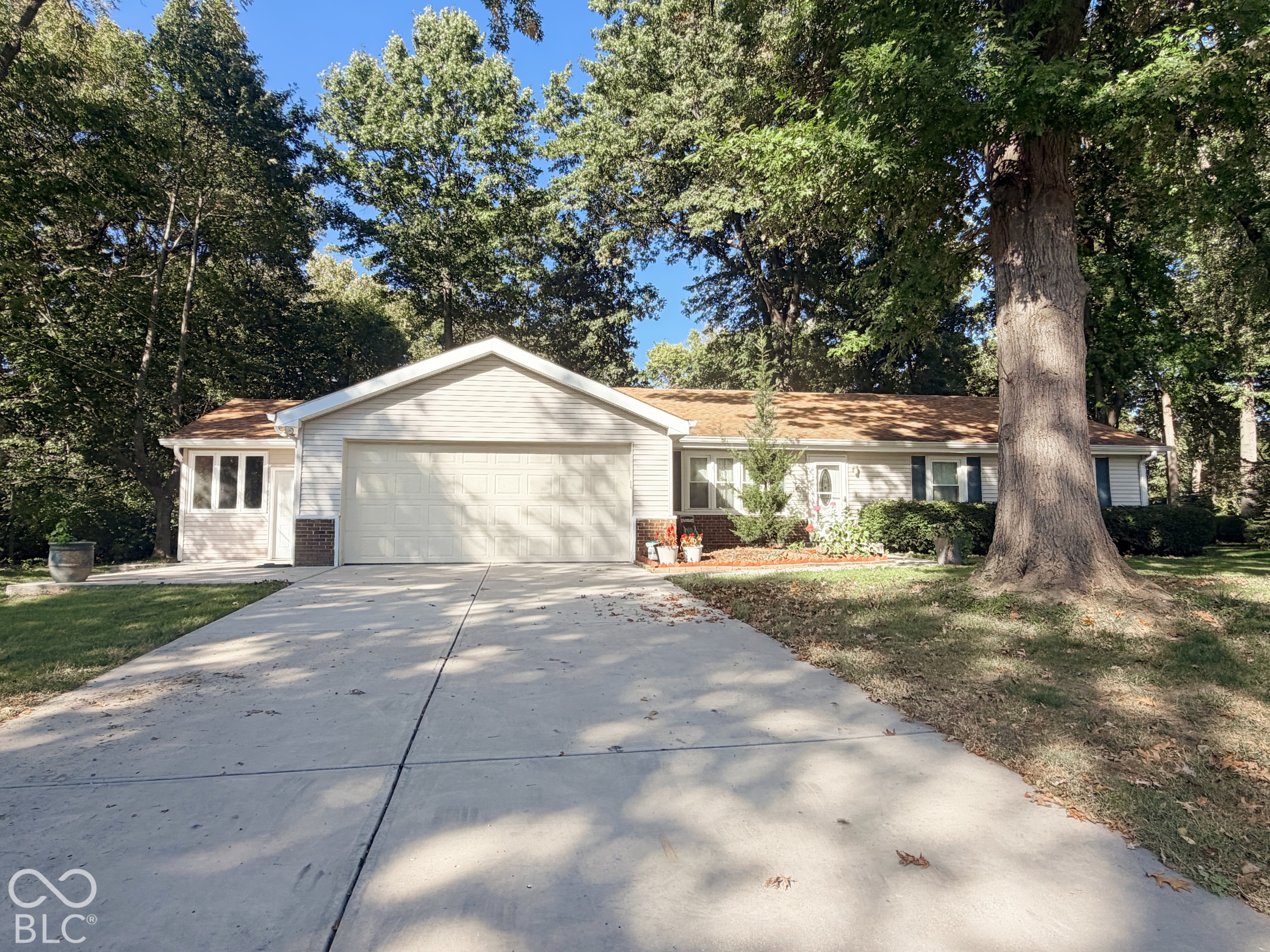 8702 Gillingham Lane — photo