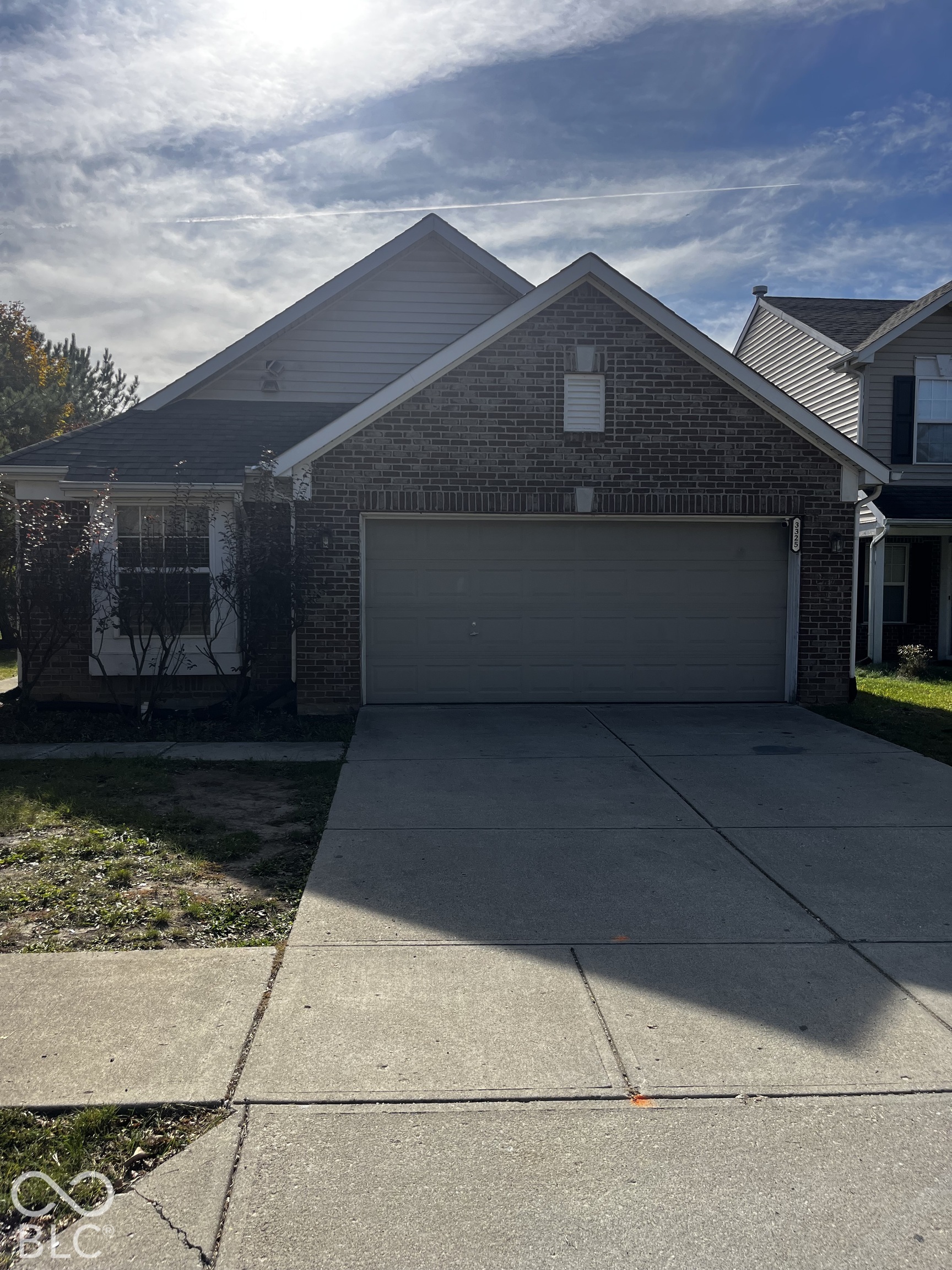 3325 Ashgrove — photo