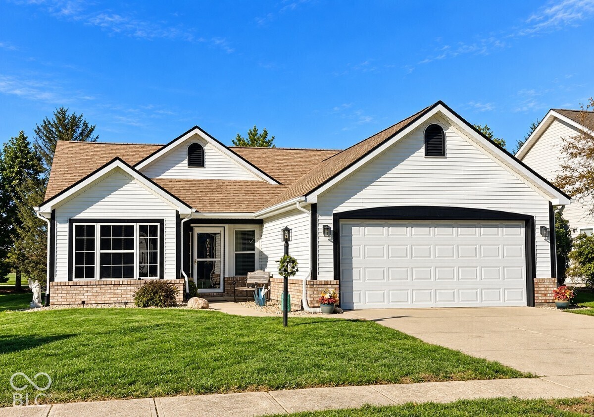 5884 Hollow Oak Trail — photo