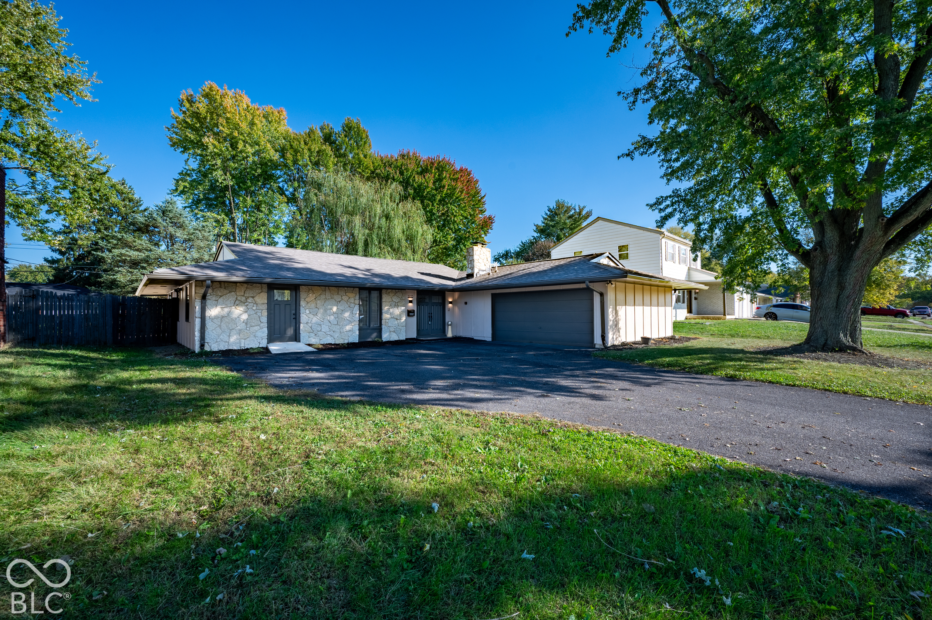 3225 Arbutus Drive — photo