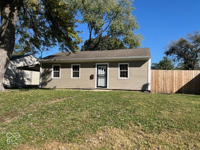 2407 N Kenyon Street — photo
