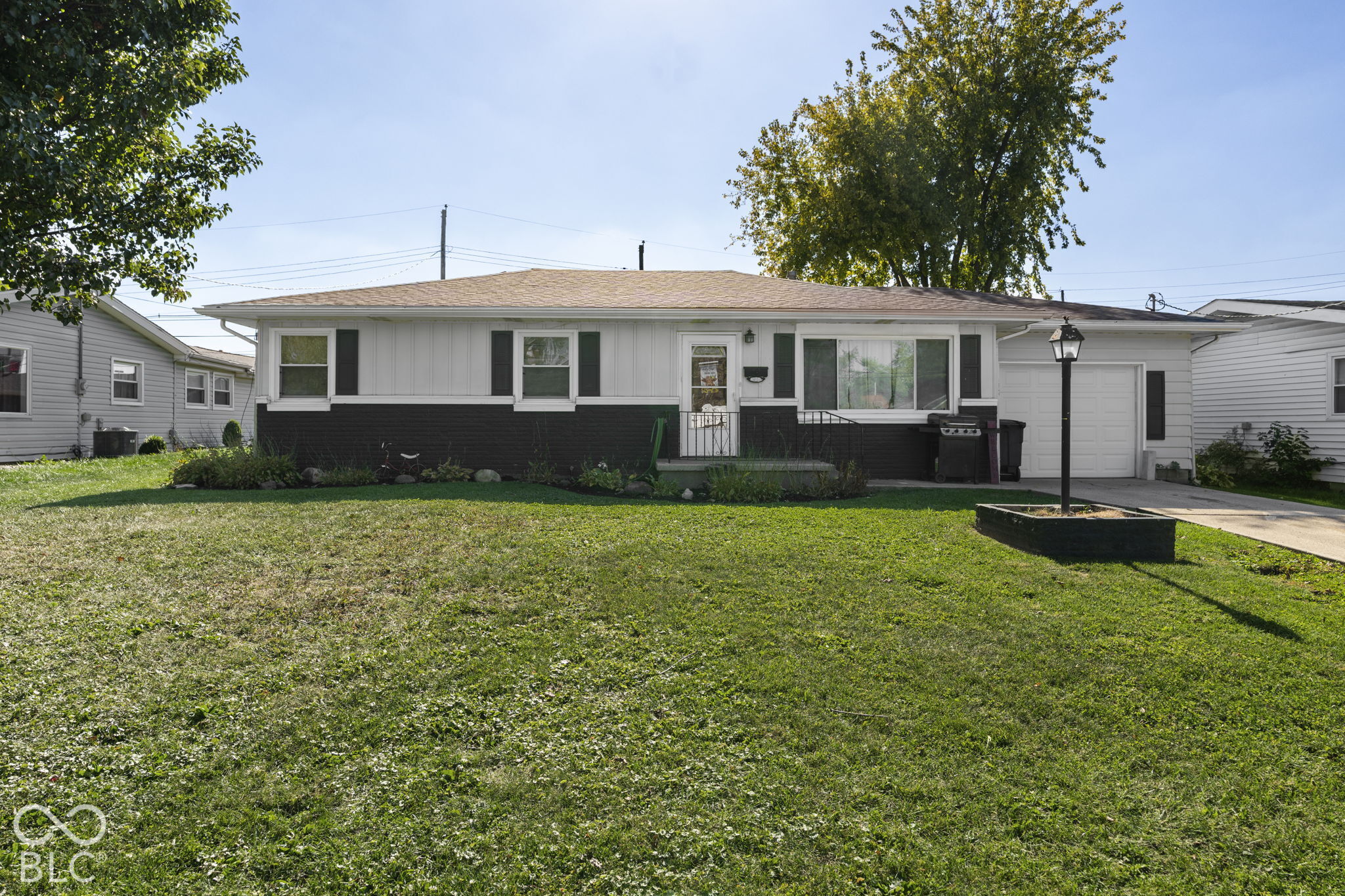 1459 E Walnut Street — photo