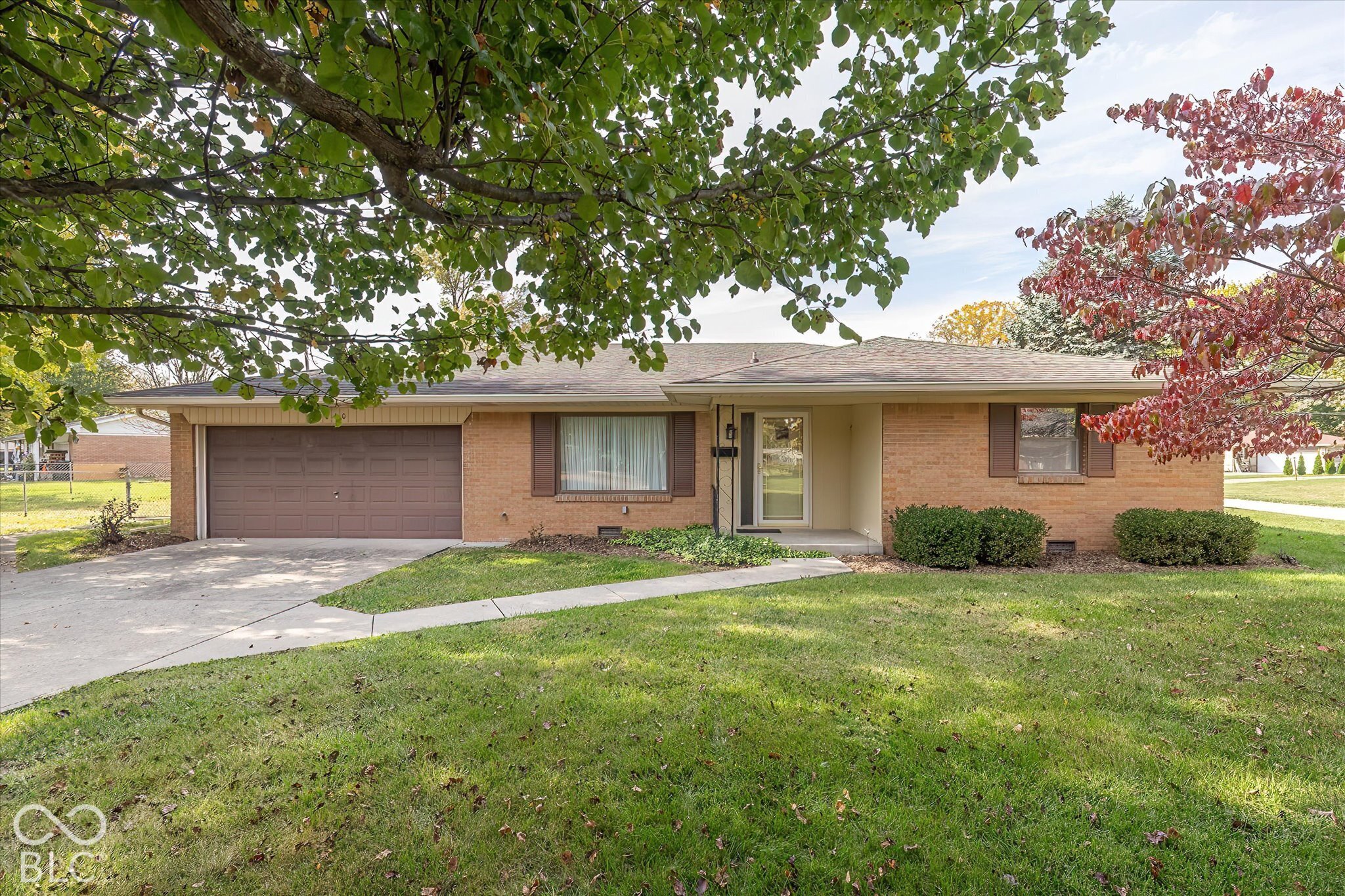 1040 Lawndale Drive — photo