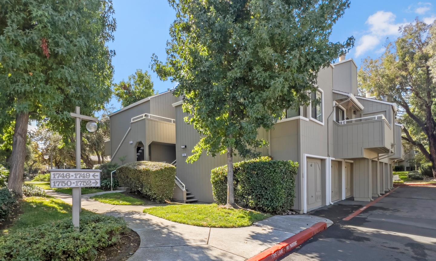 1751 Braddock Court — photo
