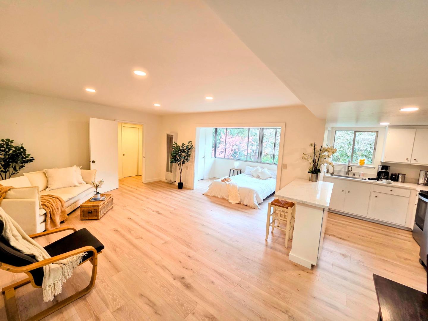14225 Lora Drive 51 — photo