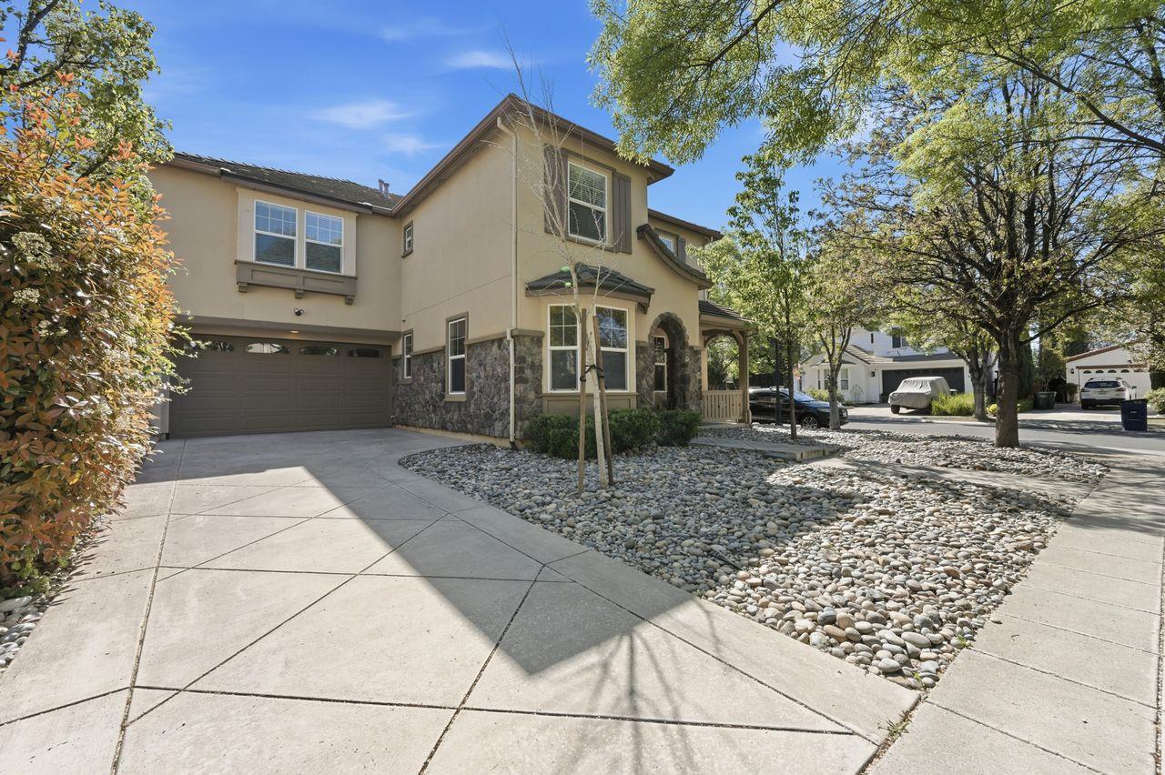 698 West Rico Way — photo