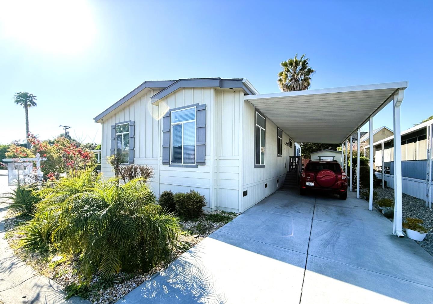 5450 Monterey Road — photo
