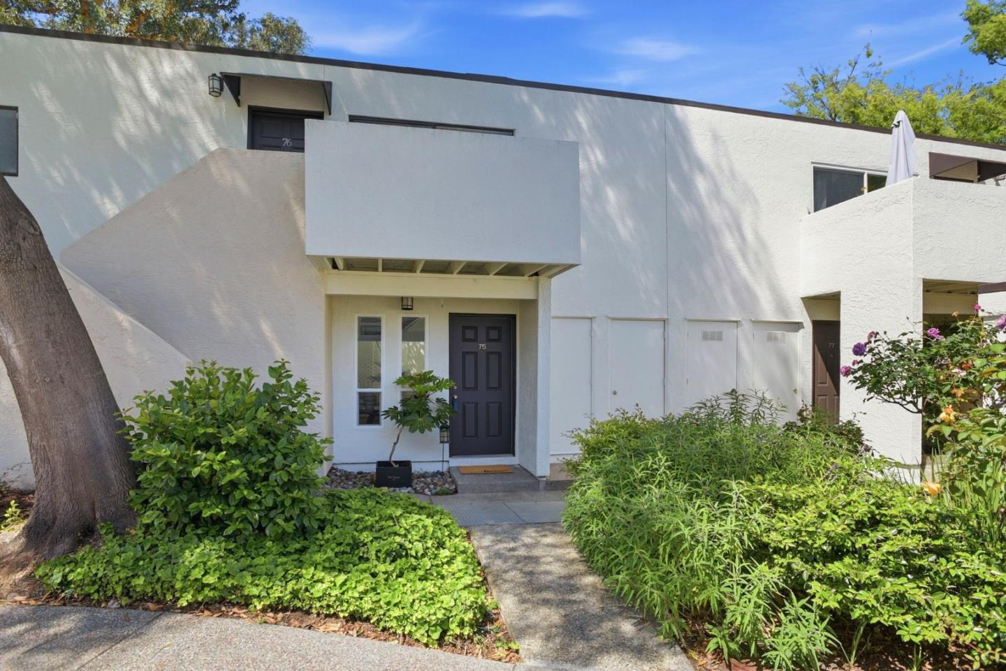 1919 Alameda De Las Pulgas 75 — photo