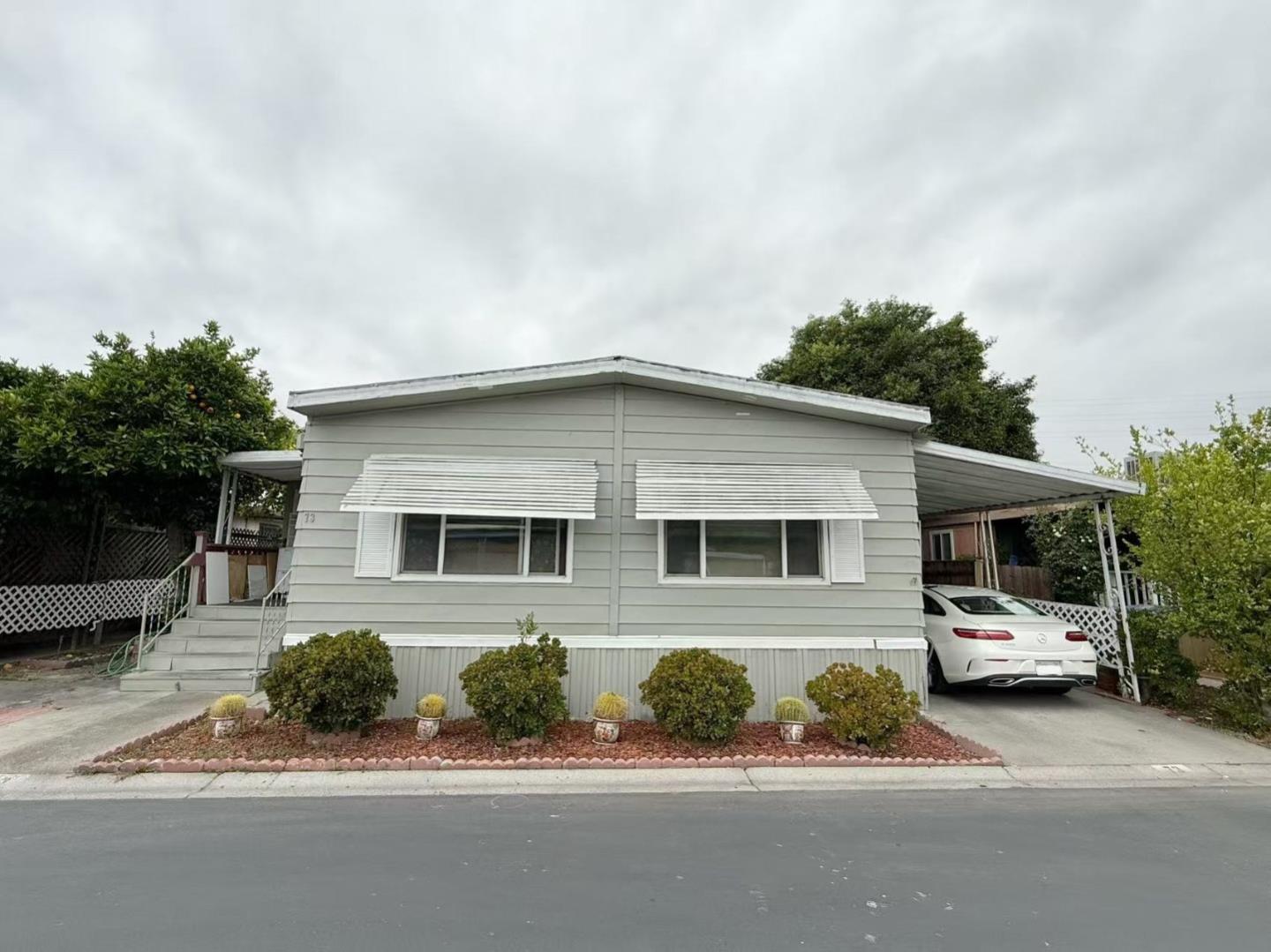 2151 Oakland Road — photo