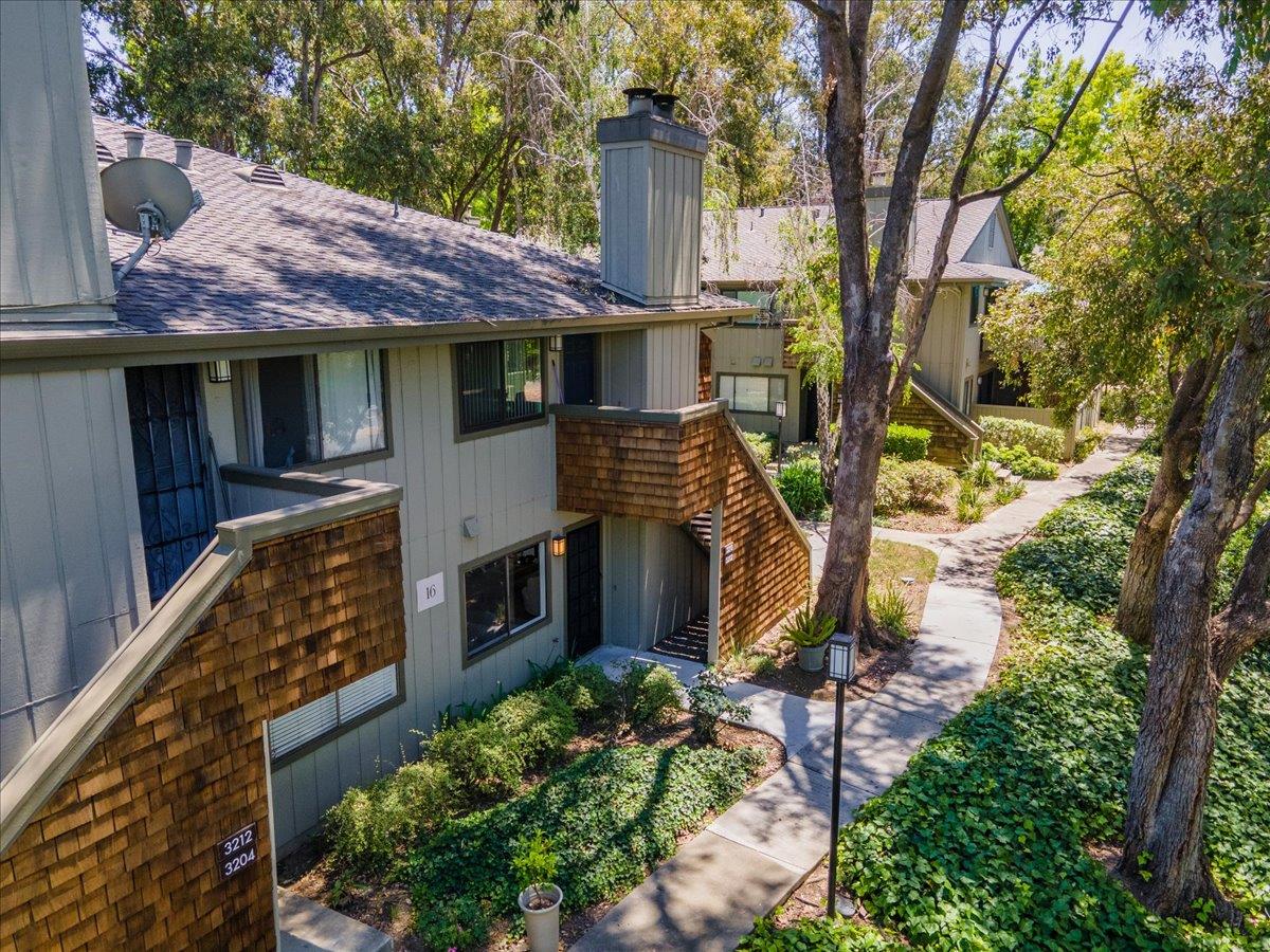 3202 La Terrace Circle — photo