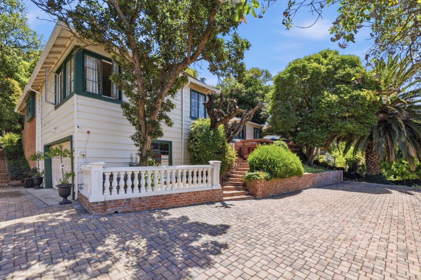 16219 Highland Drive — photo