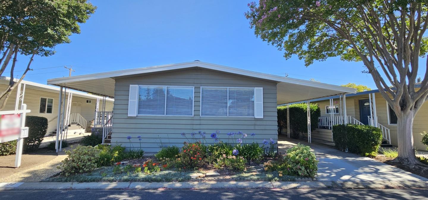 130 Quail Hollow Drive — photo